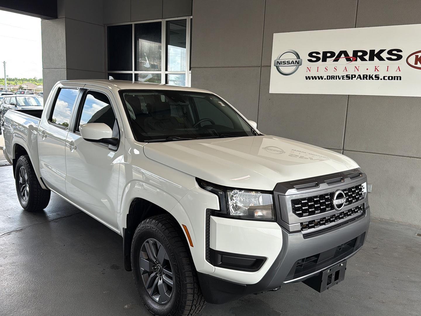 2025 Nissan Frontier SV Crew Cab 4X4 SWB's photo