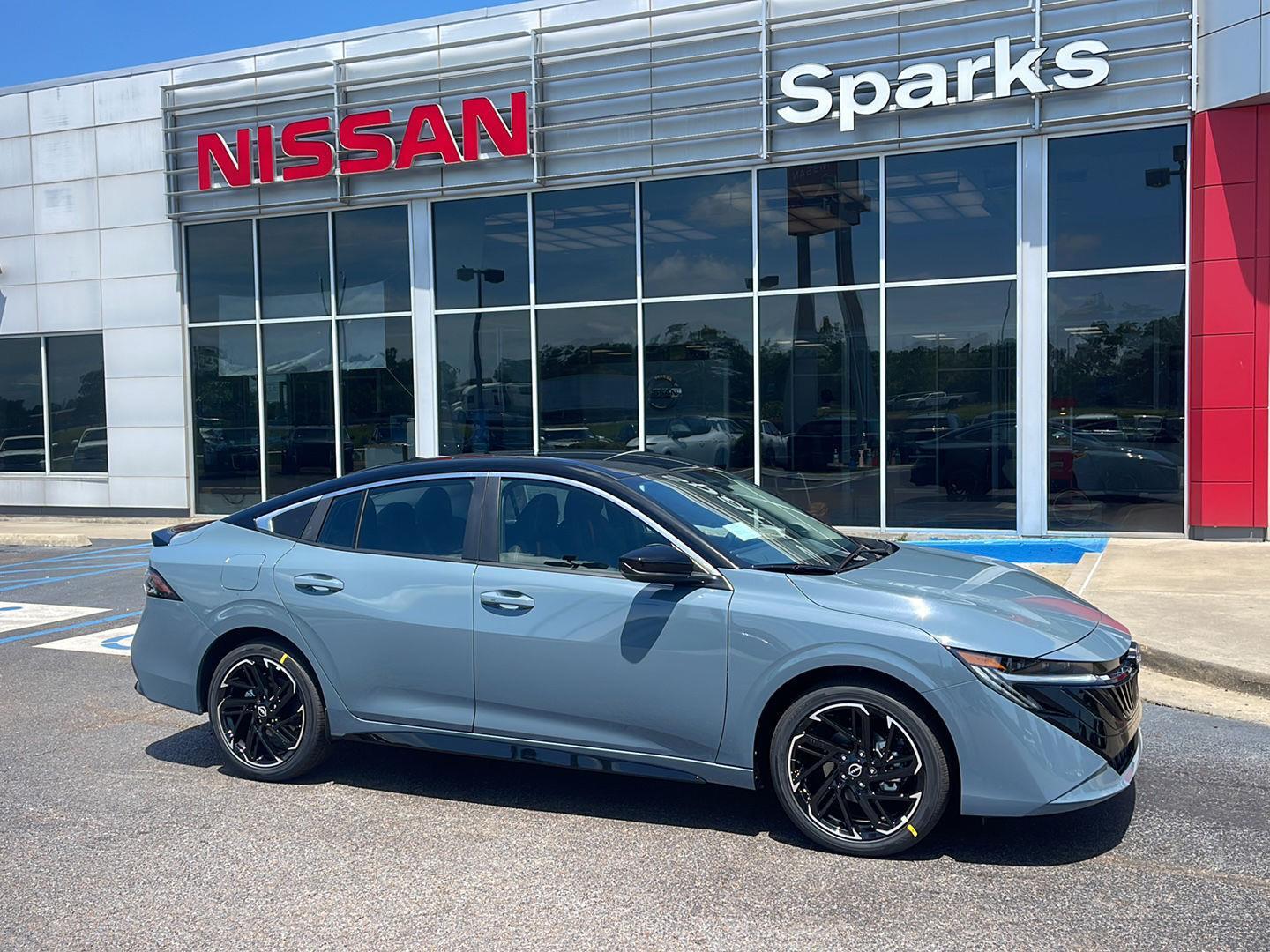 2026 Nissan Sentra SR CVT's photo