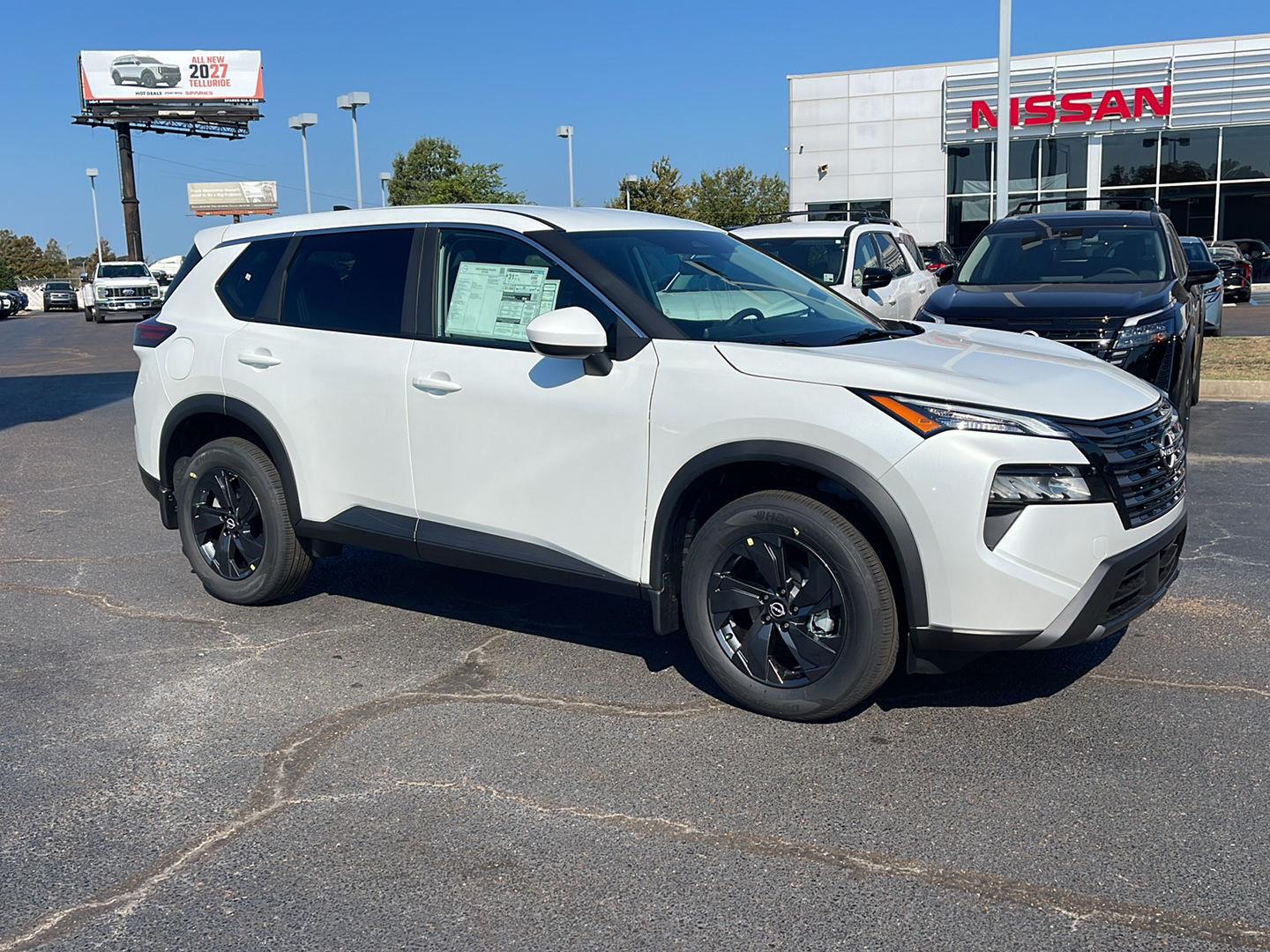 2026 Nissan Rogue SV