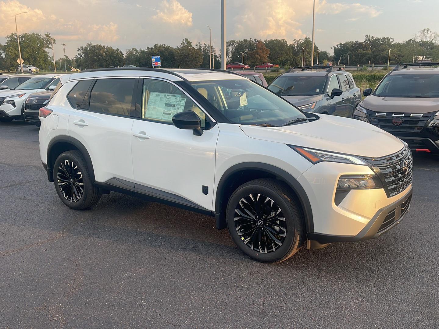 2026 Nissan Rogue Dark Armor