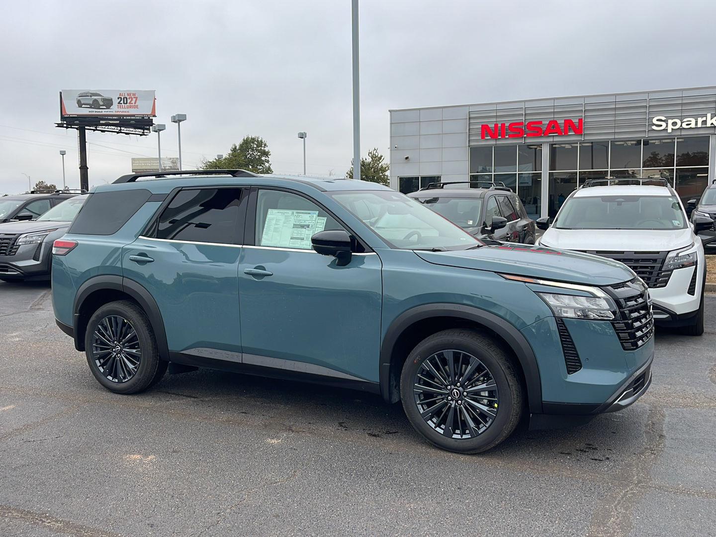 2026 Nissan Pathfinder SL