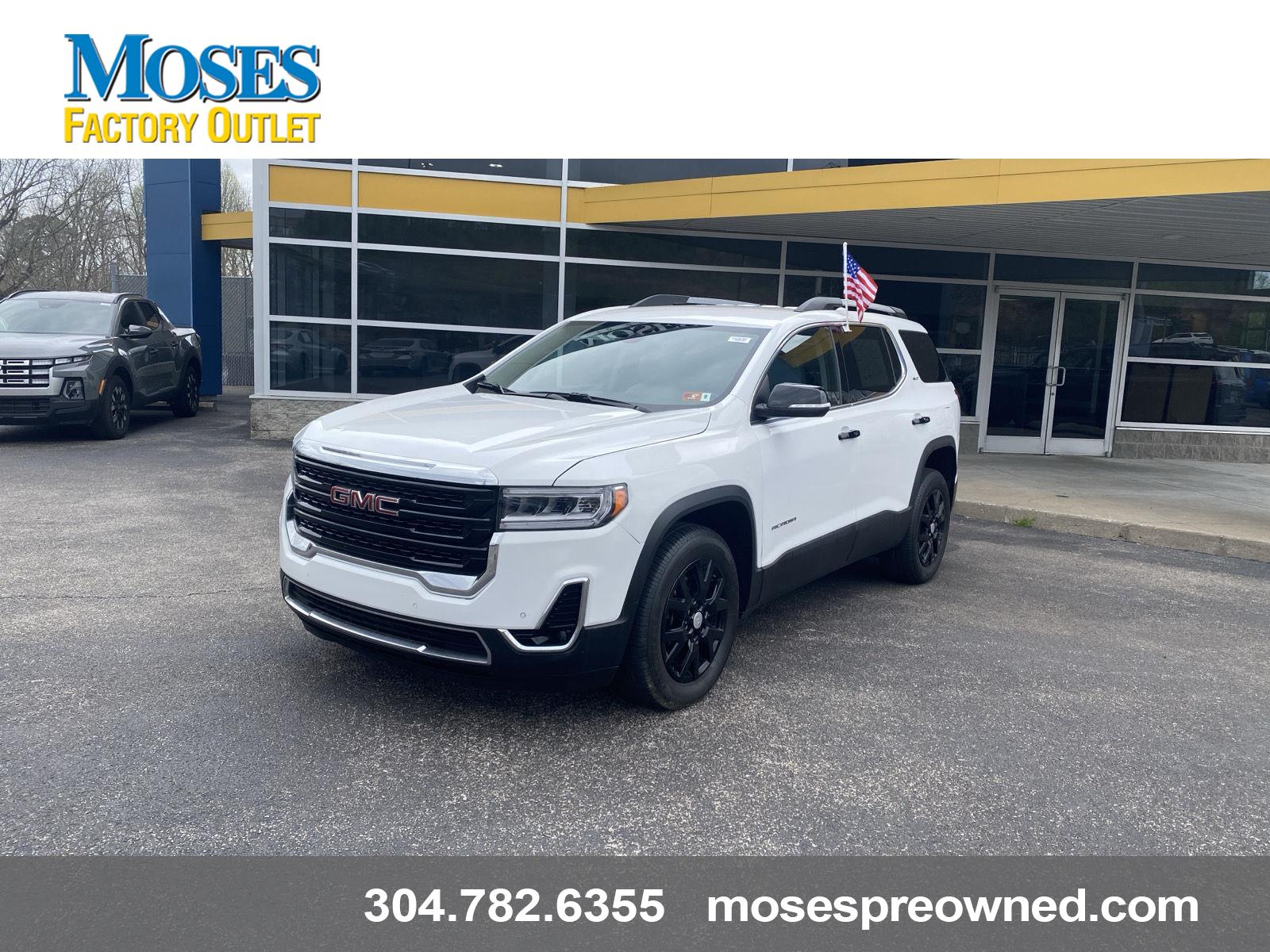 Summit White 2023 GMC Acadia SLT AWD SUV / Crossover Four-Wheel Drive 9-Speed Automatic