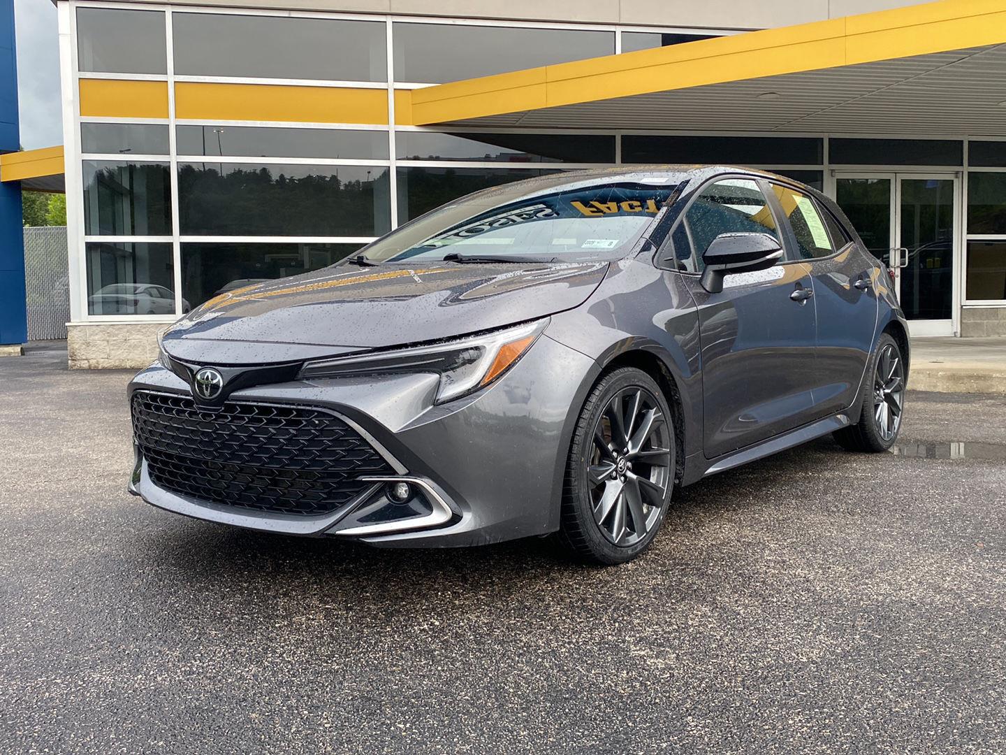  2024 Toyota Corolla Hatchback XSE FWD   