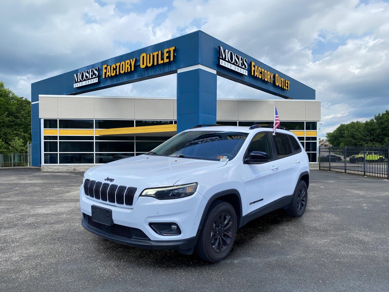  2023 Jeep Cherokee Altitude Lux 4WD   