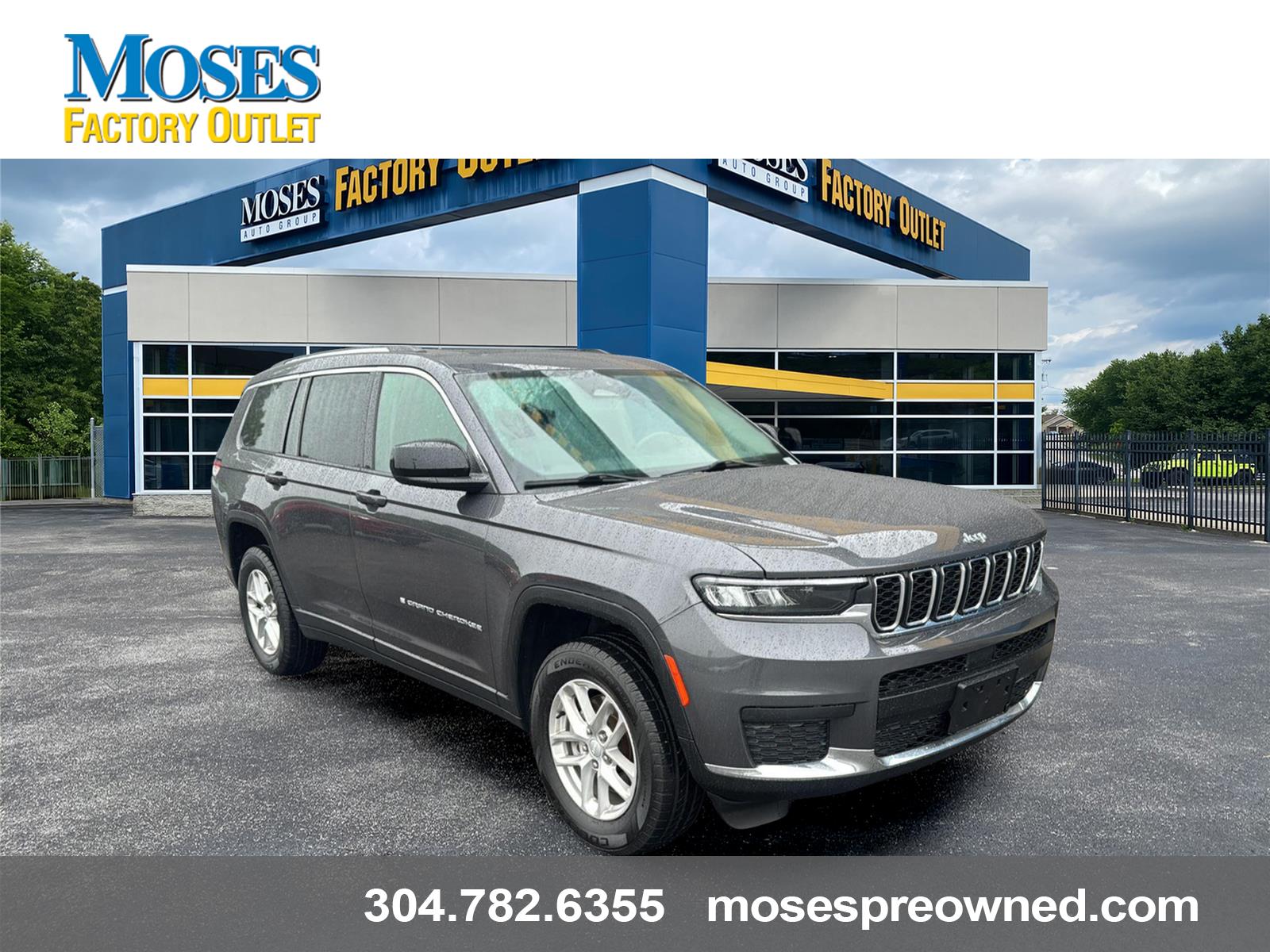 2022 Jeep Grand Cherokee L Laredo 4WD