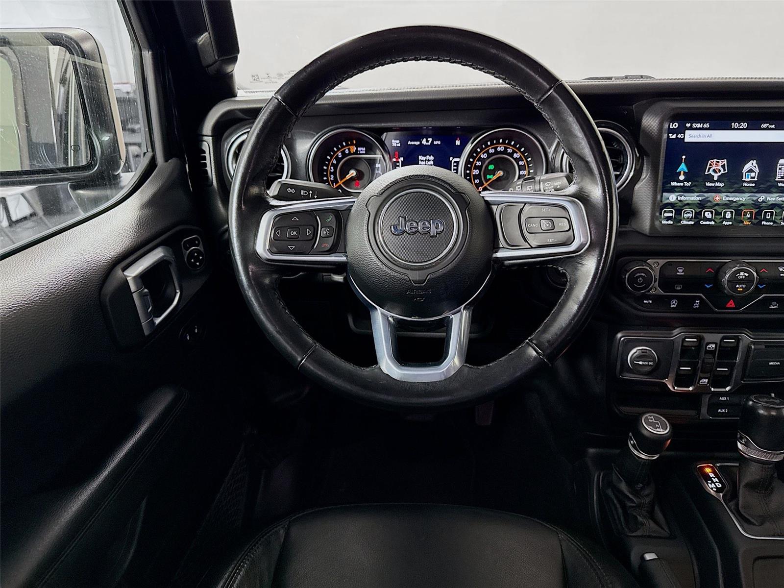 View vehicle photo 3