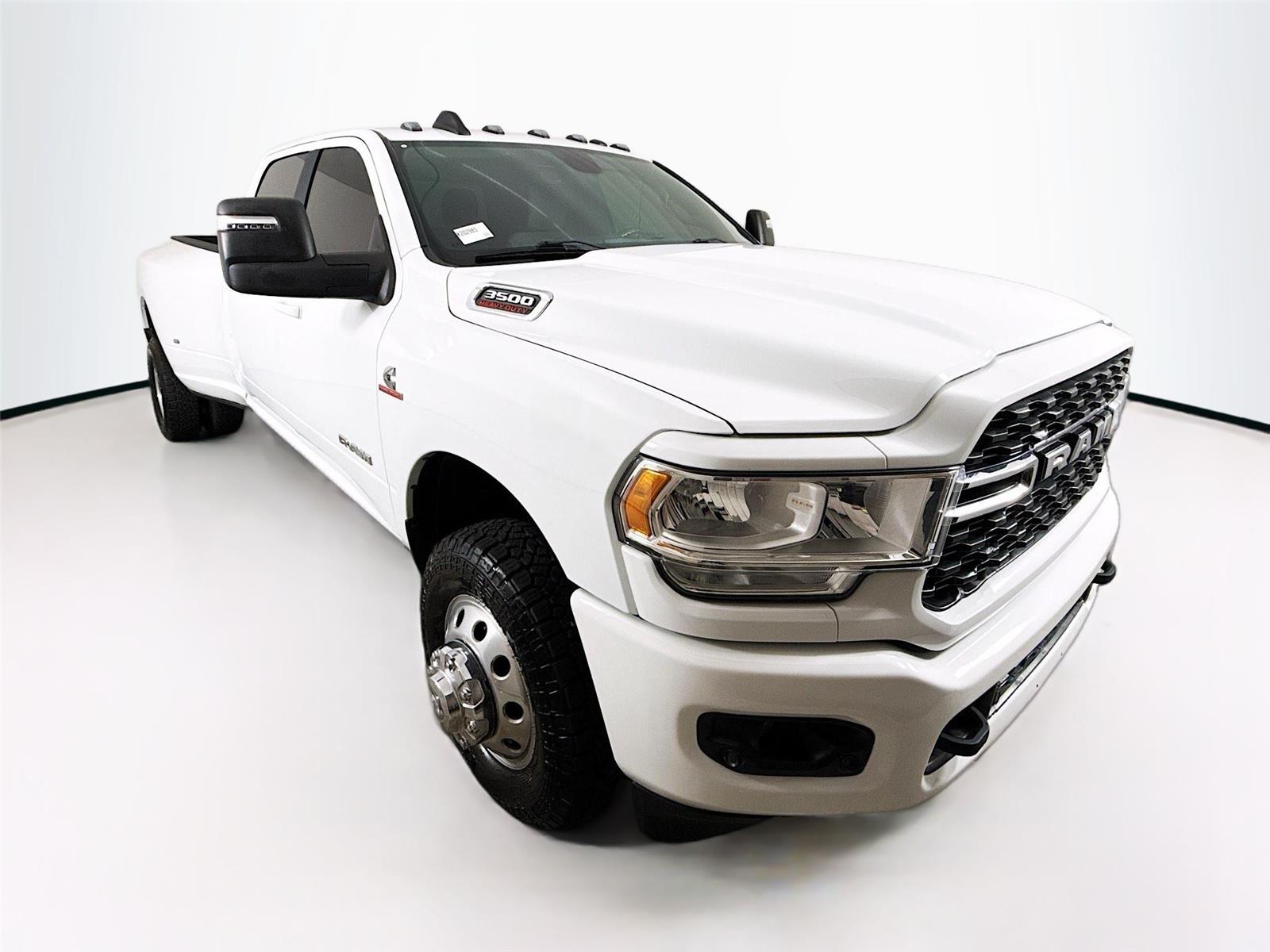 2024 RAM 3500 Big Horn Crew Cab LB DRW 4WD