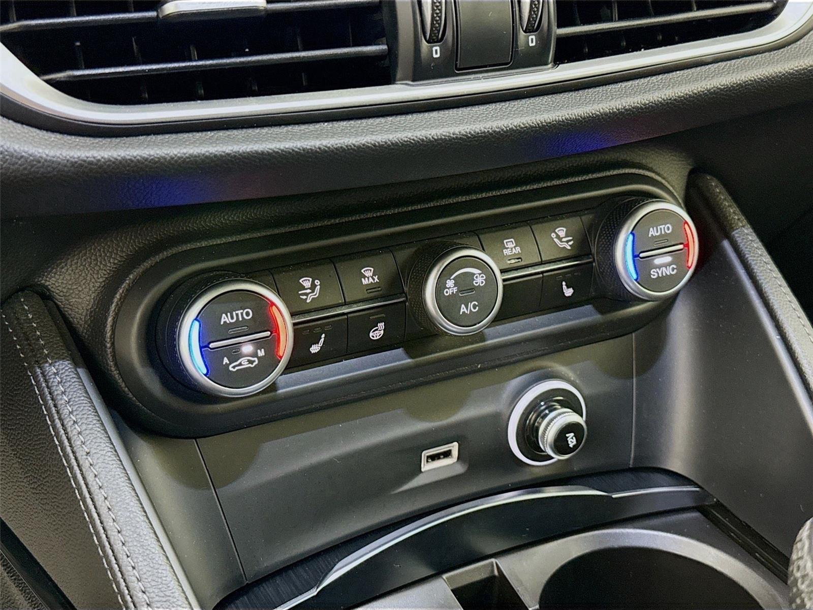 2024 Alfa Romeo Stelvio Sprint - Photo 18