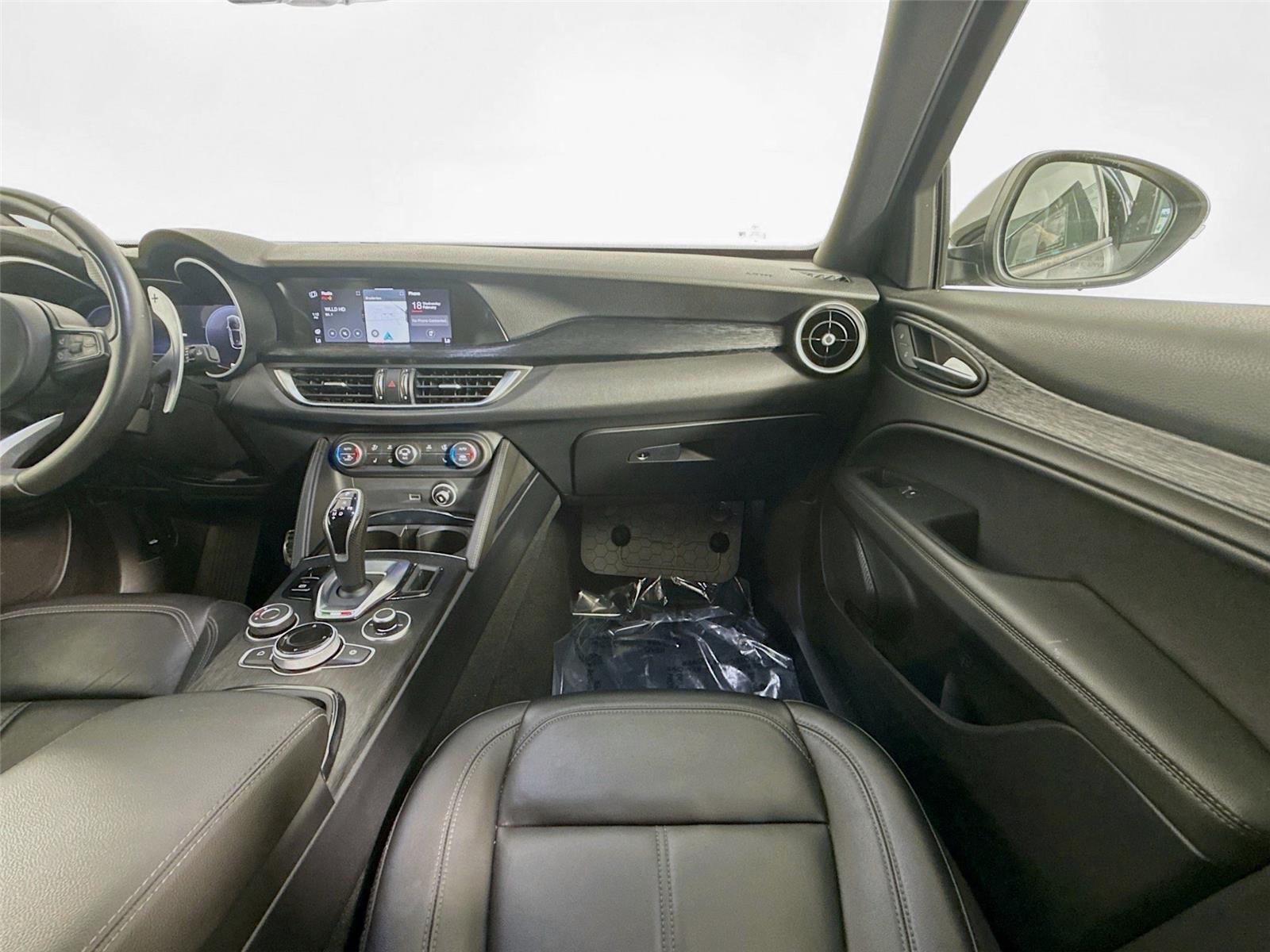 2024 Alfa Romeo Stelvio Sprint - Photo 27