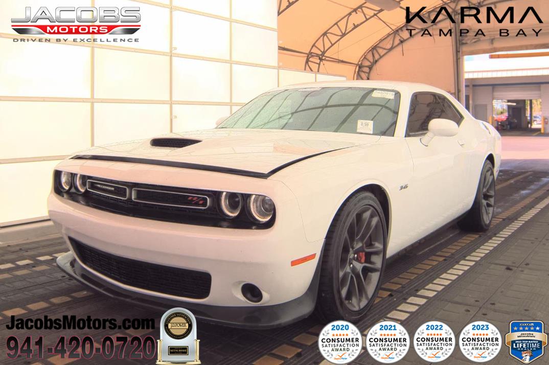 2023 Dodge Challenger R/T's photo