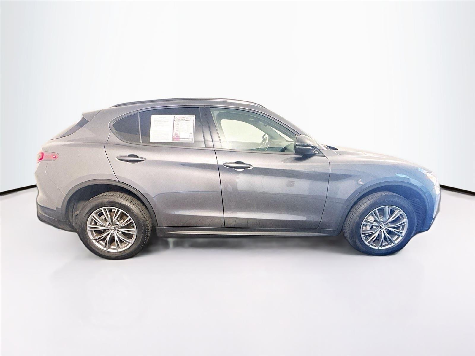 2024 Alfa Romeo Stelvio Sprint - Photo 35