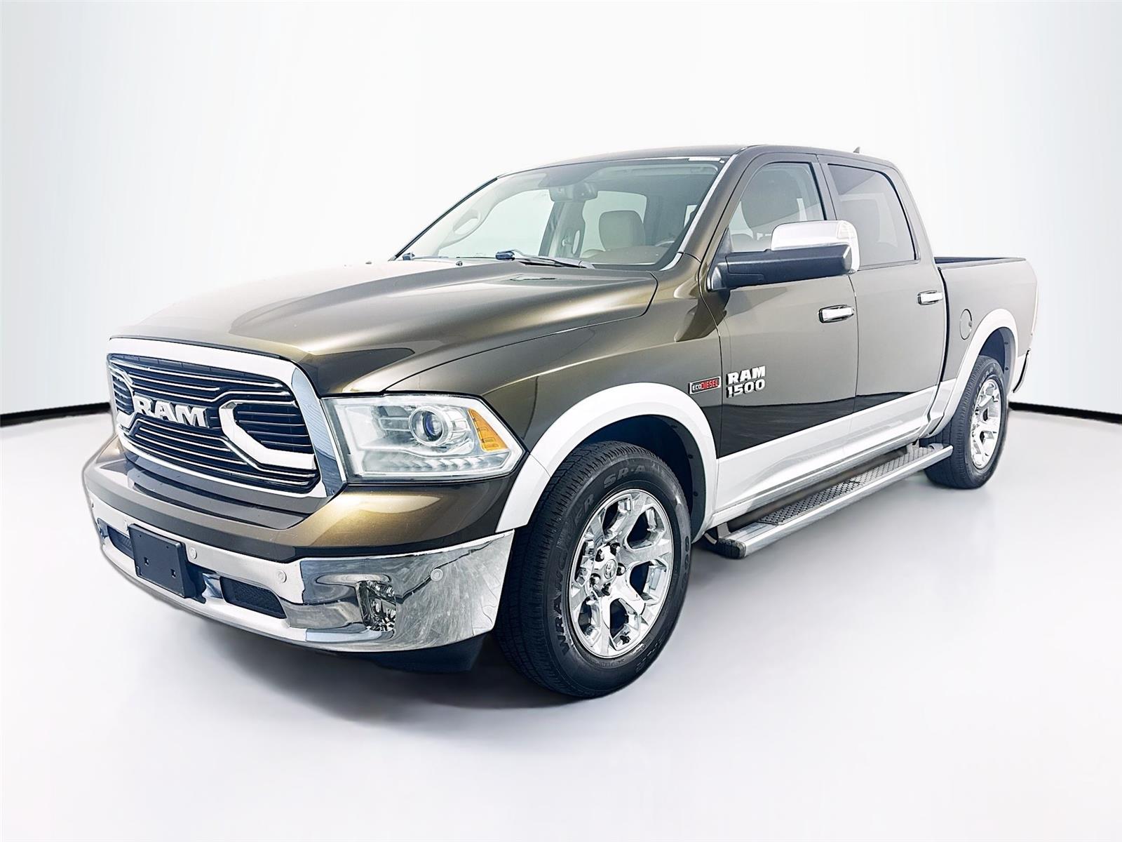 2014 RAM 1500 Laramie Crew Cab RWD