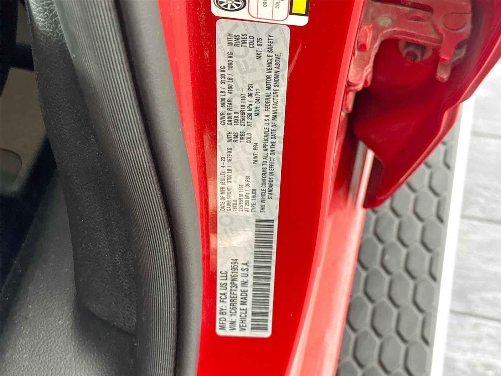 View vehicle photo 7