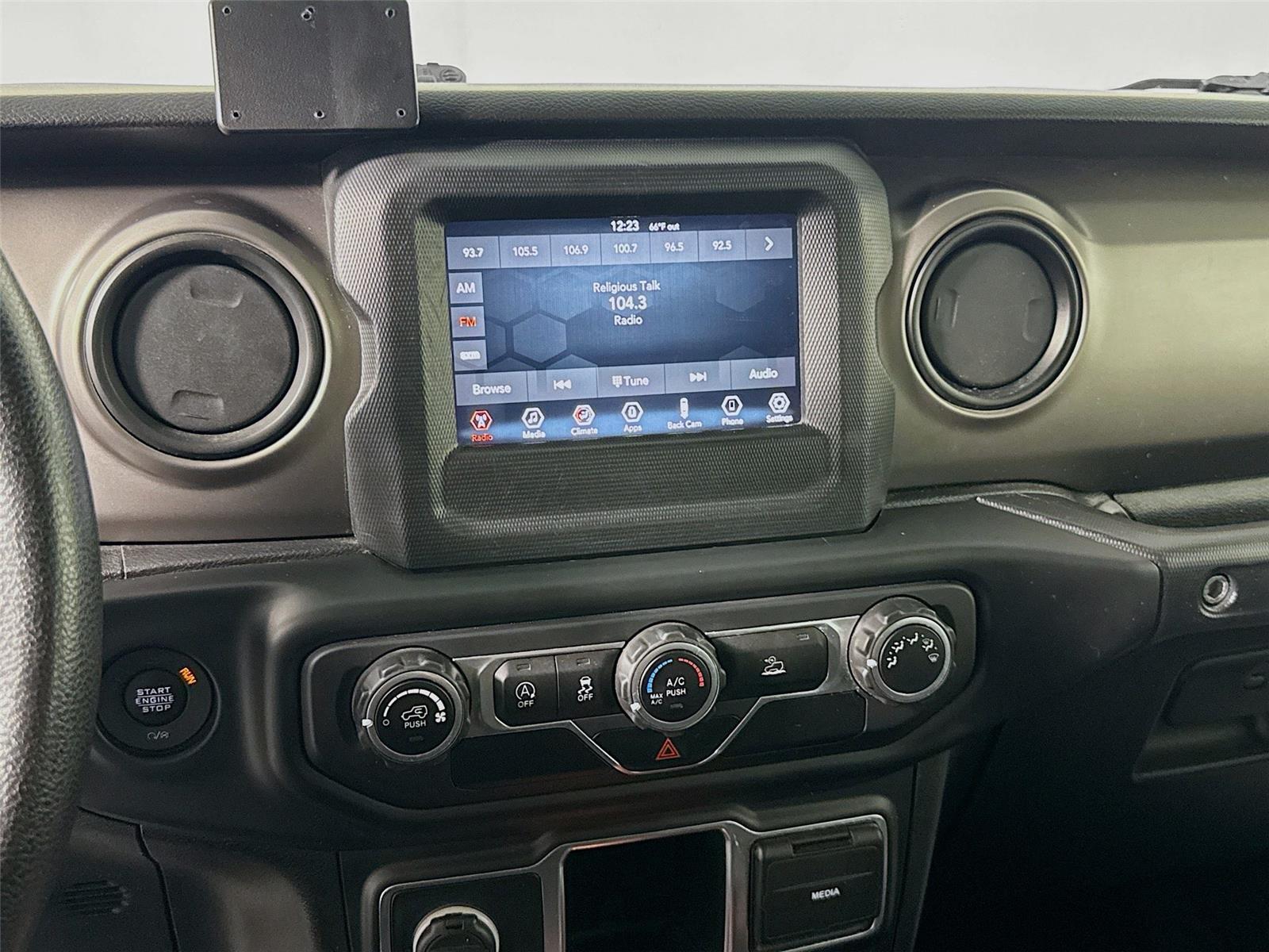 View vehicle photo 7