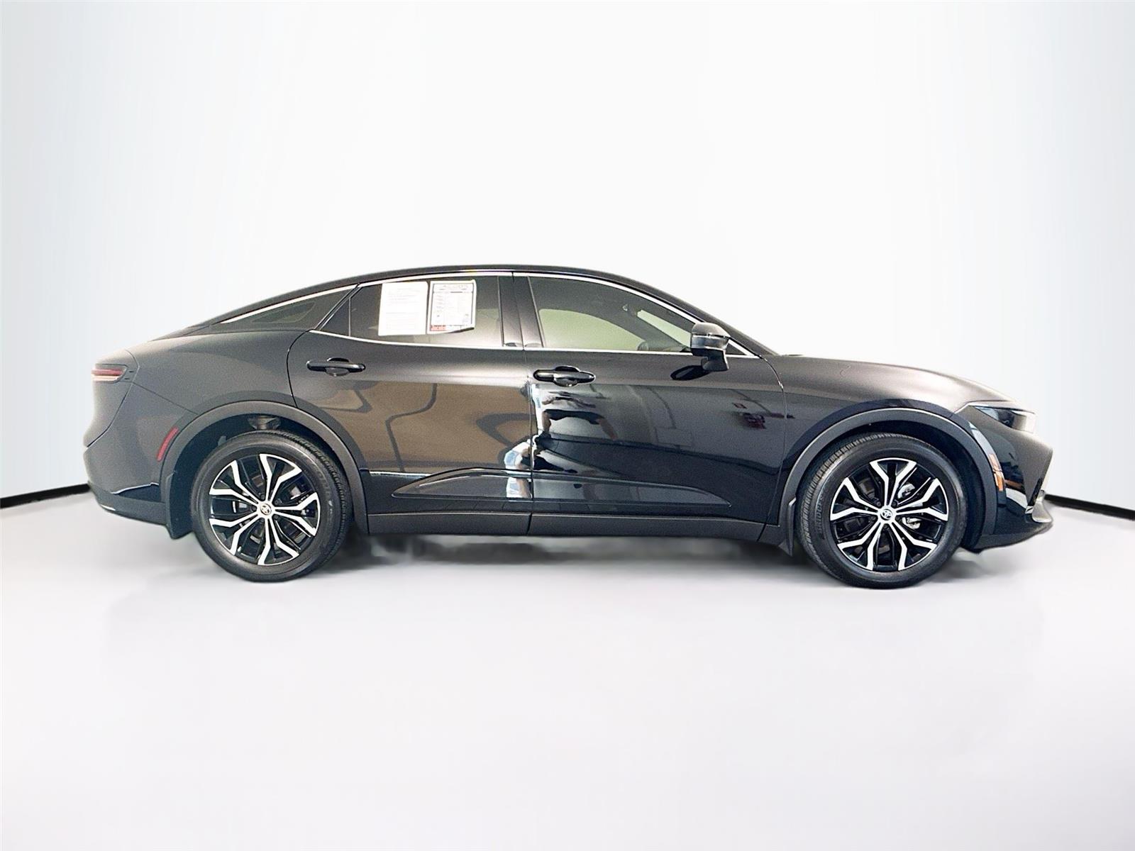 2025 Toyota Crown XLE - Photo 34