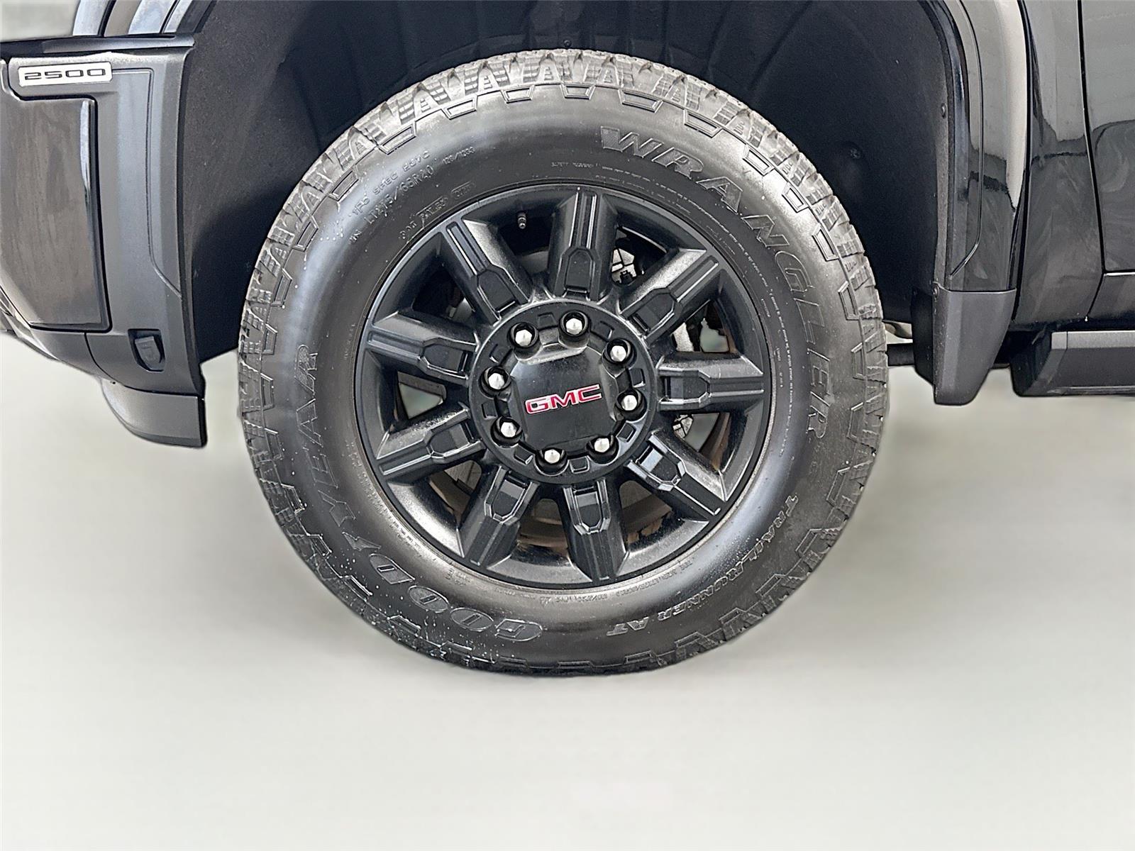 2025 GMC Sierra 2500HD AT4 - Photo 32