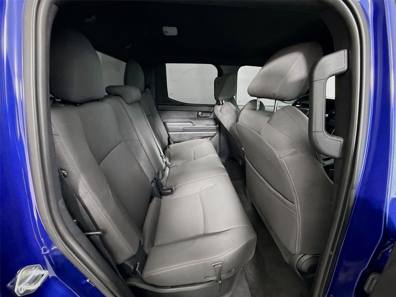 2025 Toyota Tacoma SR5 - Photo 20