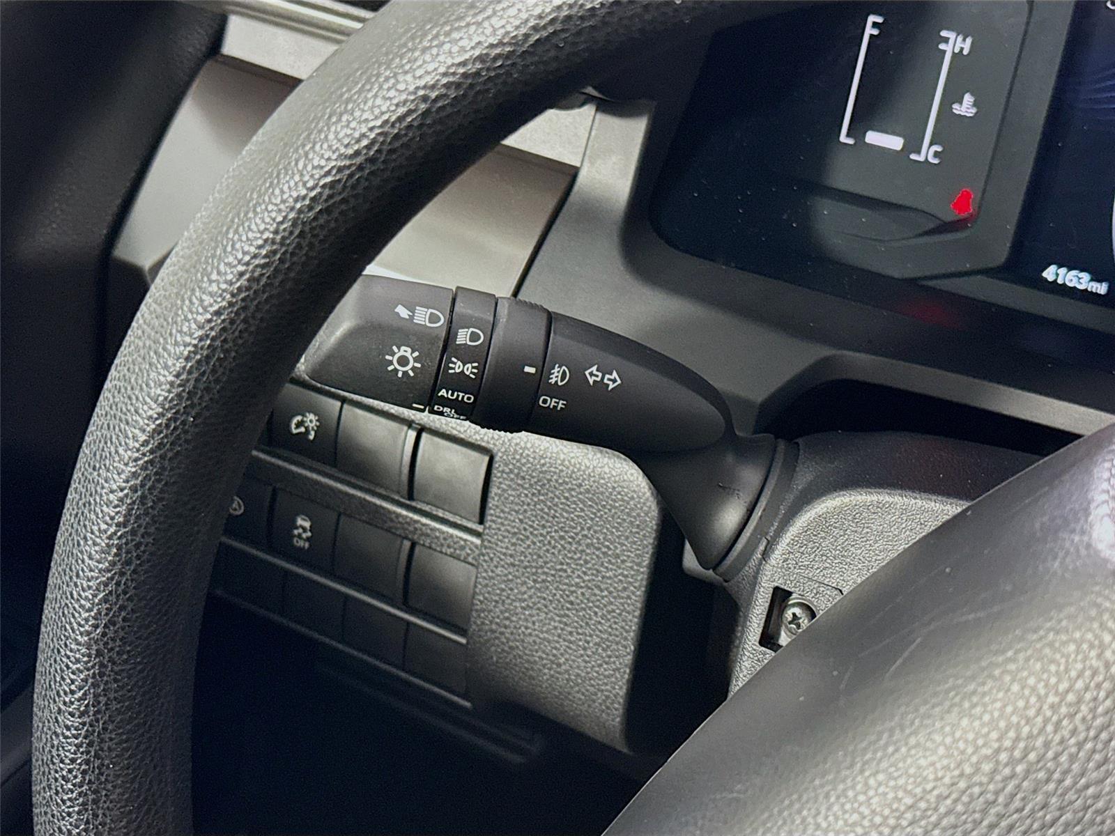2025 Toyota Tacoma SR5 - Photo 6