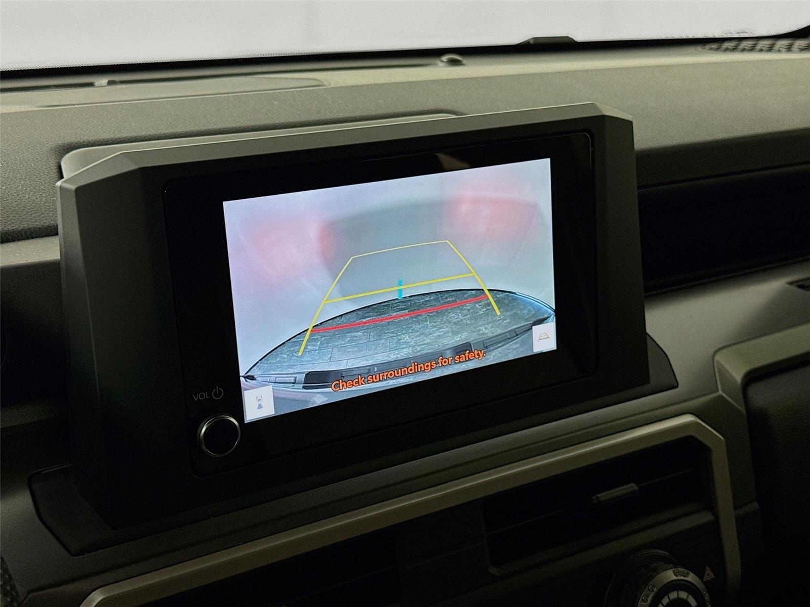 2025 Toyota Tacoma SR5 - Photo 12
