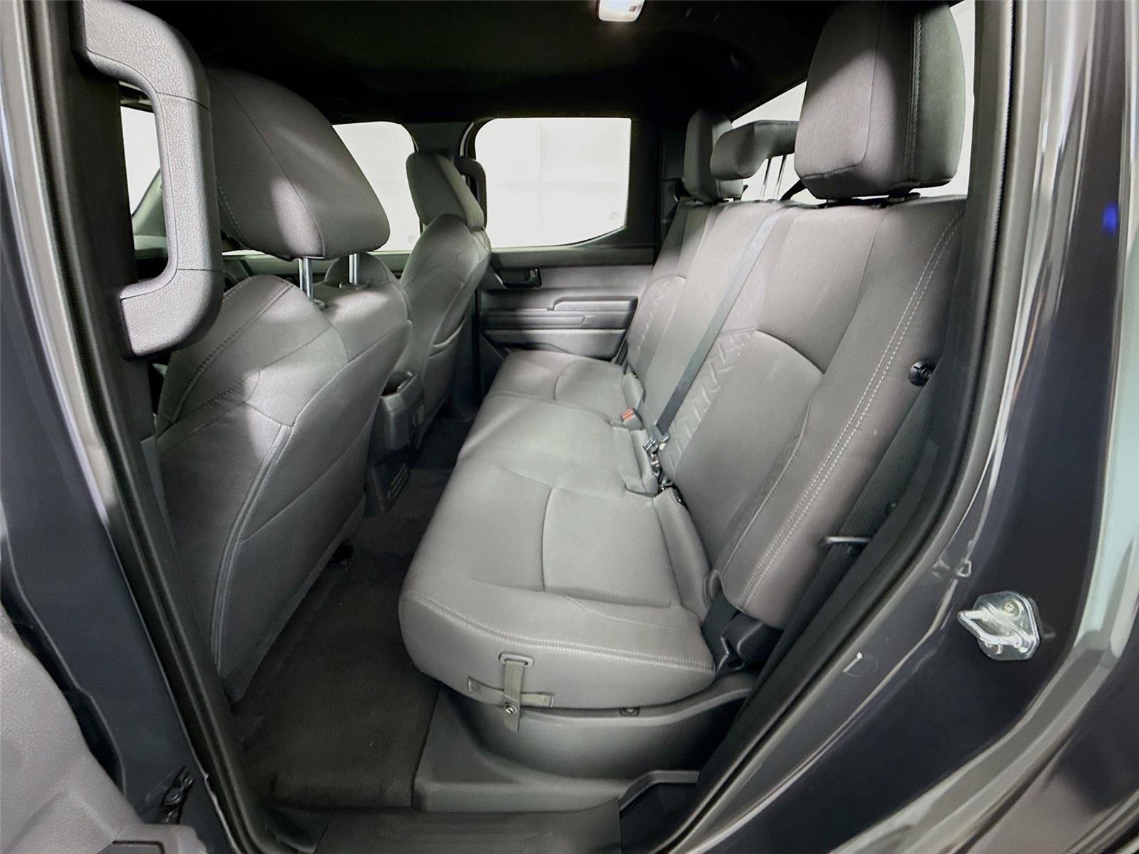 2025 Toyota Tacoma SR5 - Photo 20