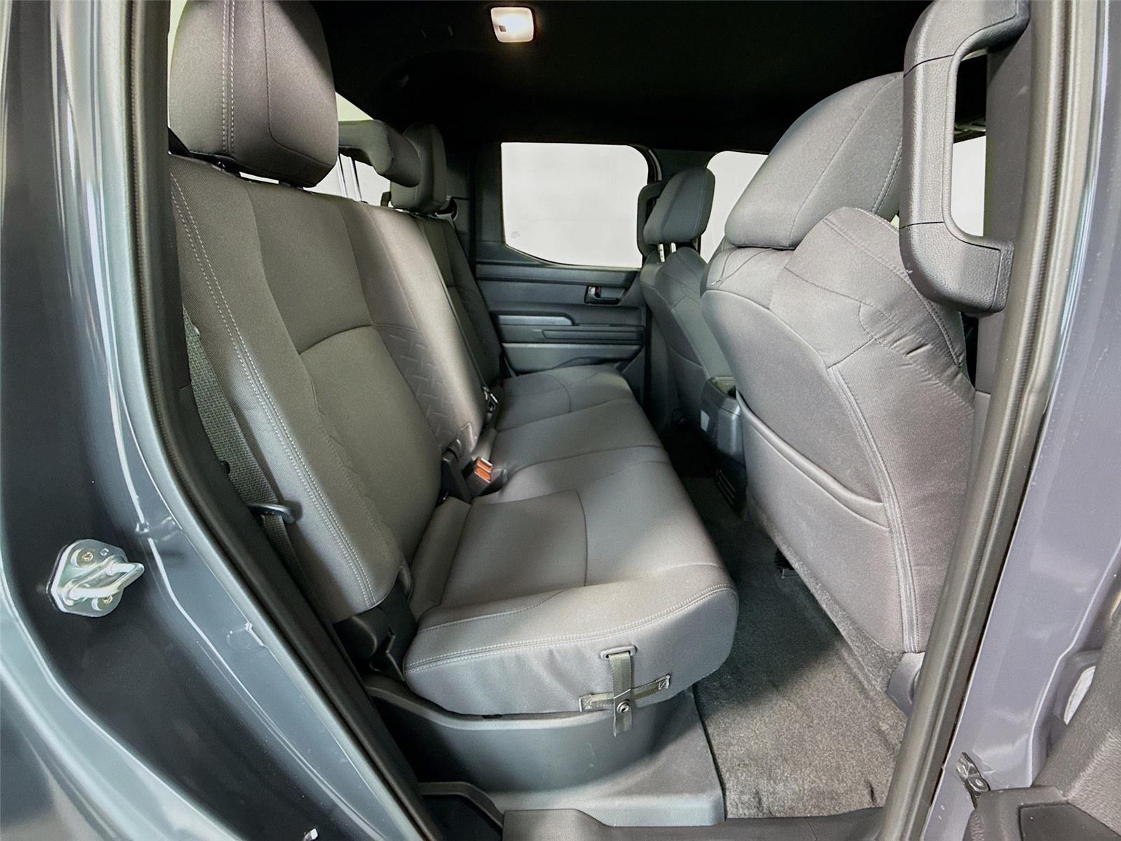 2025 Toyota Tacoma SR5 - Photo 22