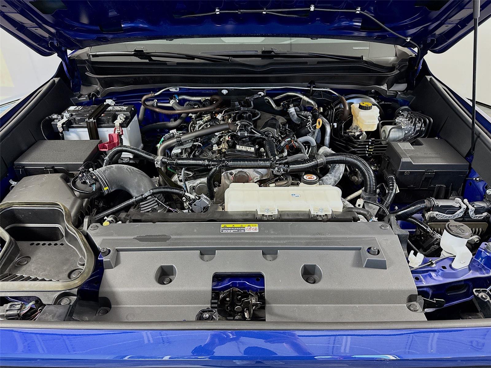 2025 Toyota Tacoma SR5 - Photo 27