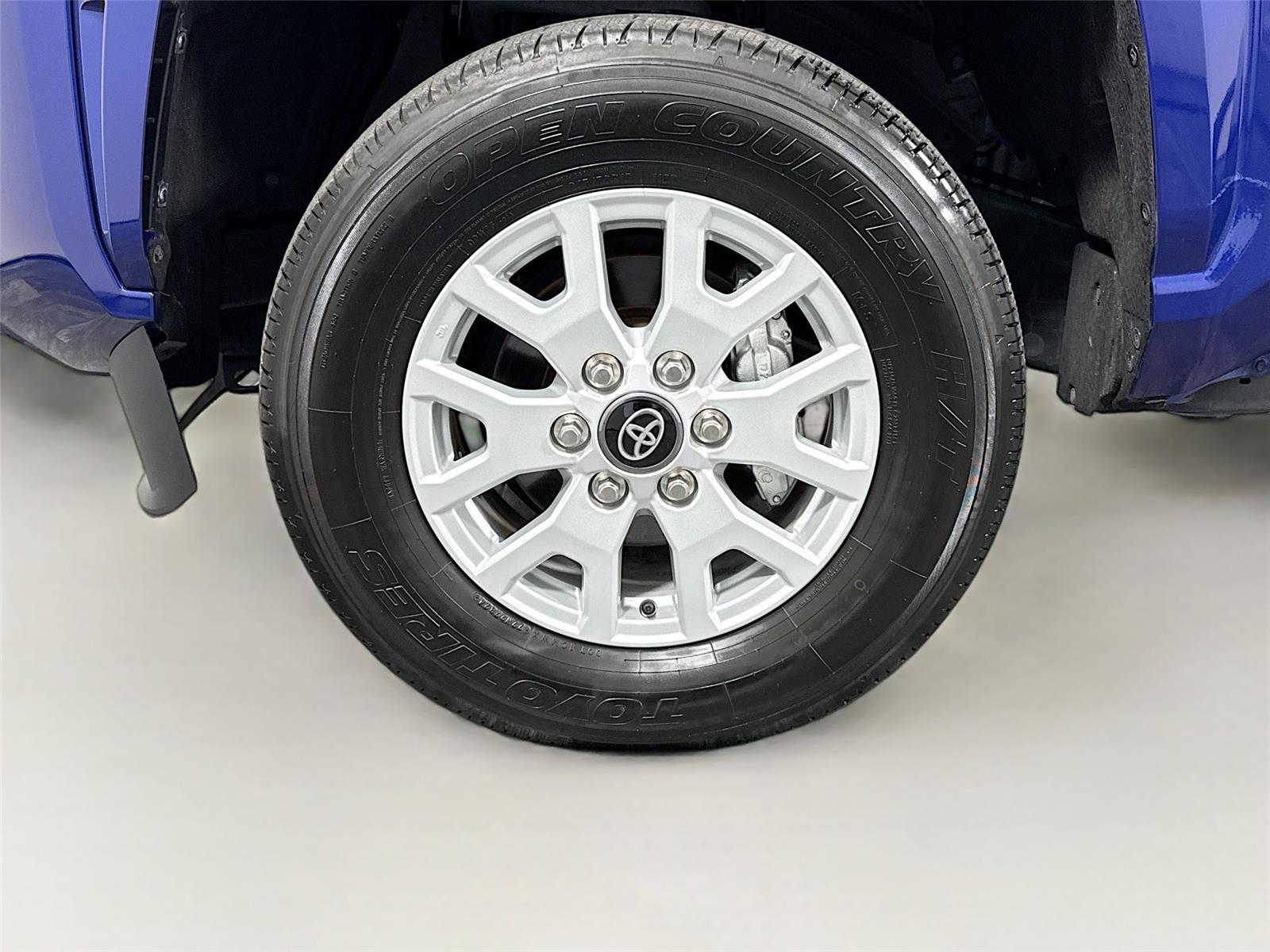 2025 Toyota Tacoma SR5 - Photo 30