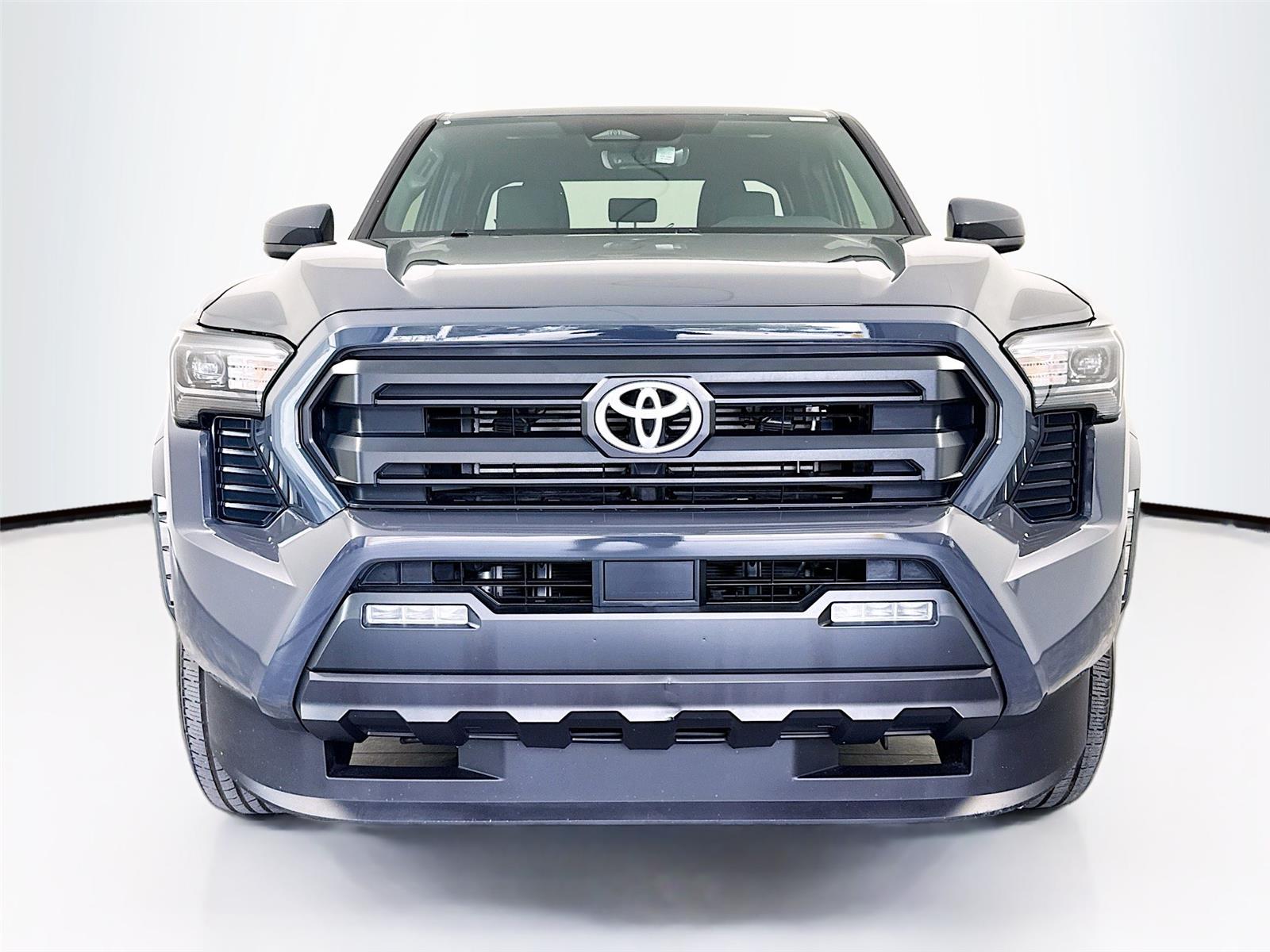 2025 Toyota Tacoma SR5 - Photo 27