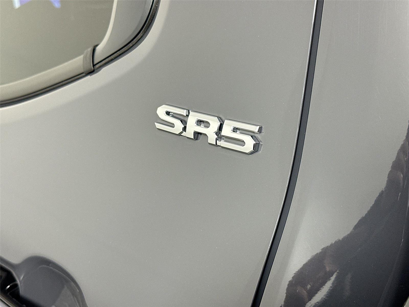 2025 Toyota Tacoma SR5 - Photo 39