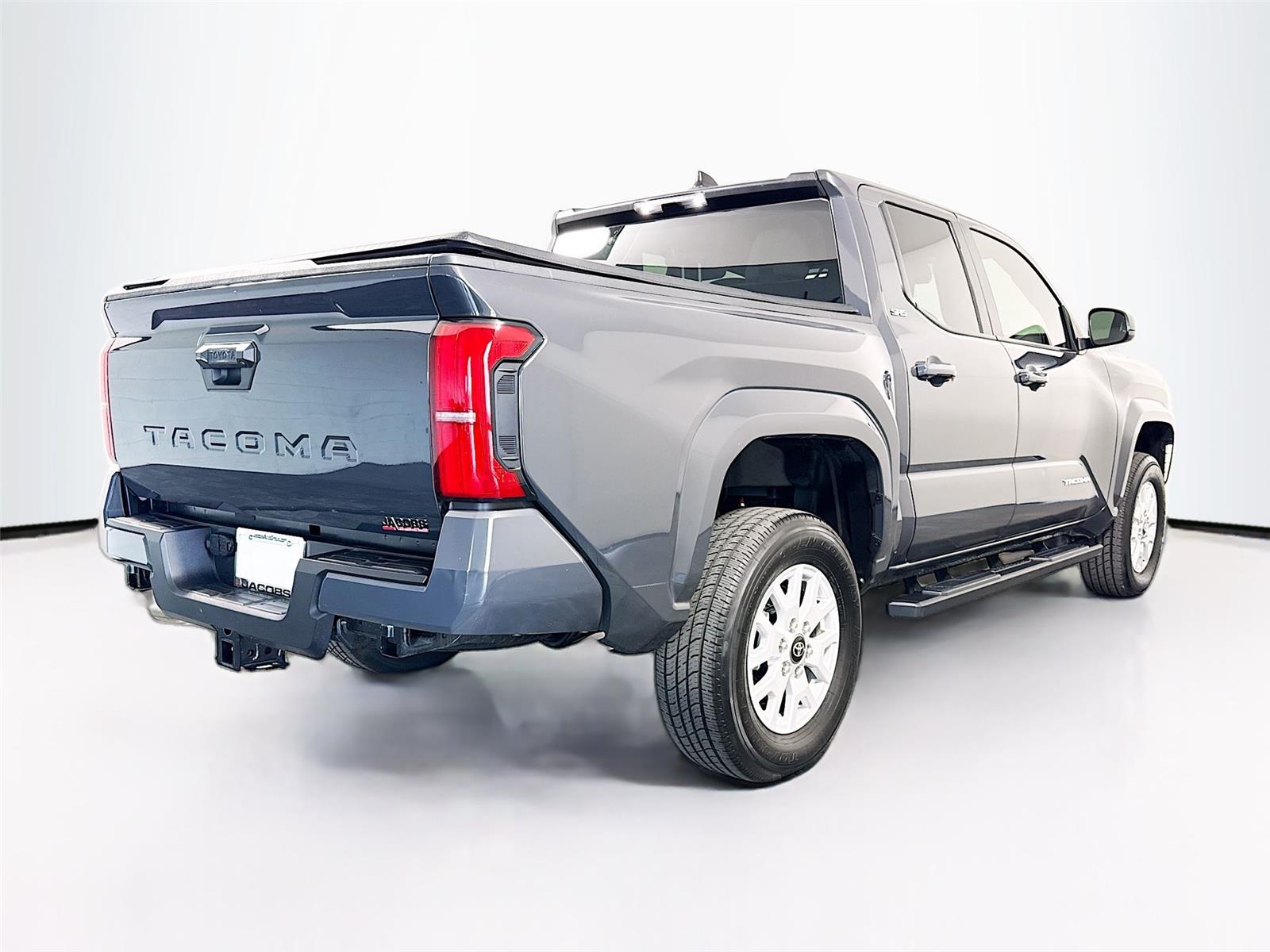 2025 Toyota Tacoma SR5 - Photo 40