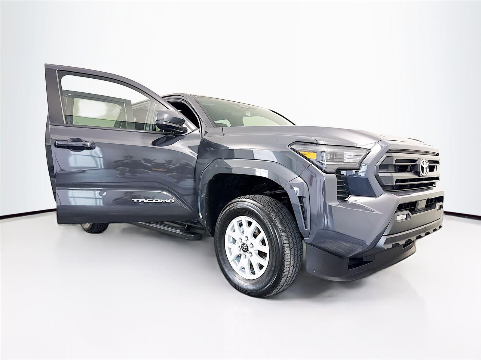 2025 Toyota Tacoma SR5 - Photo 41