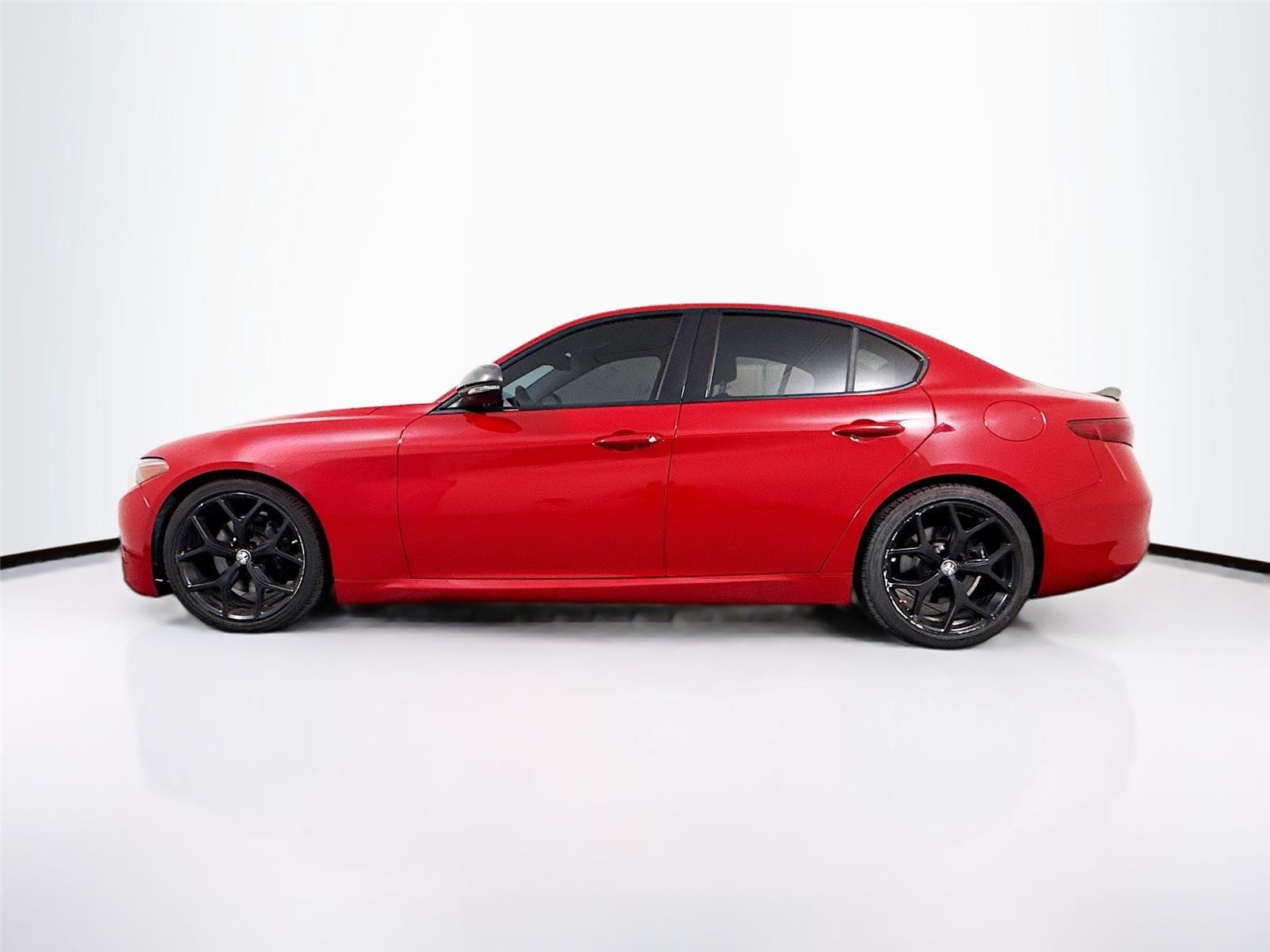 2019 Alfa Romeo Giulia Base - Photo 11