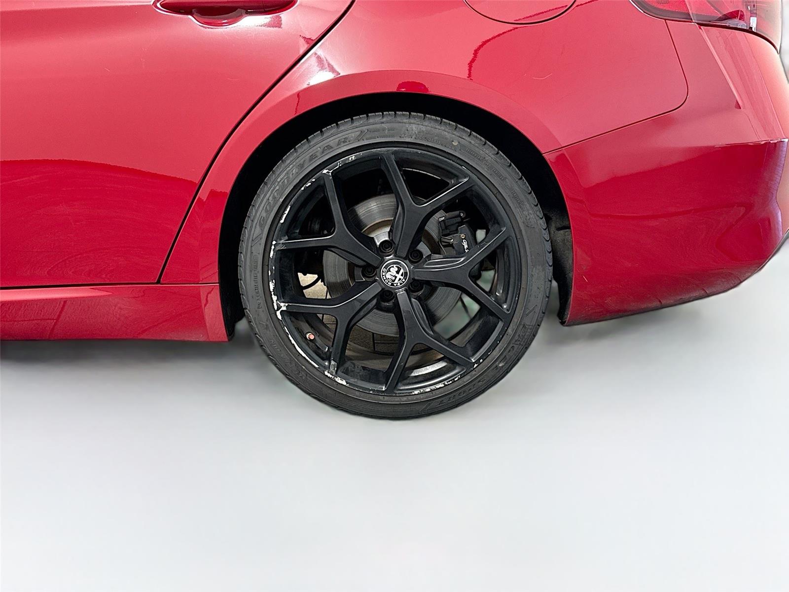 2019 Alfa Romeo Giulia Base - Photo 14