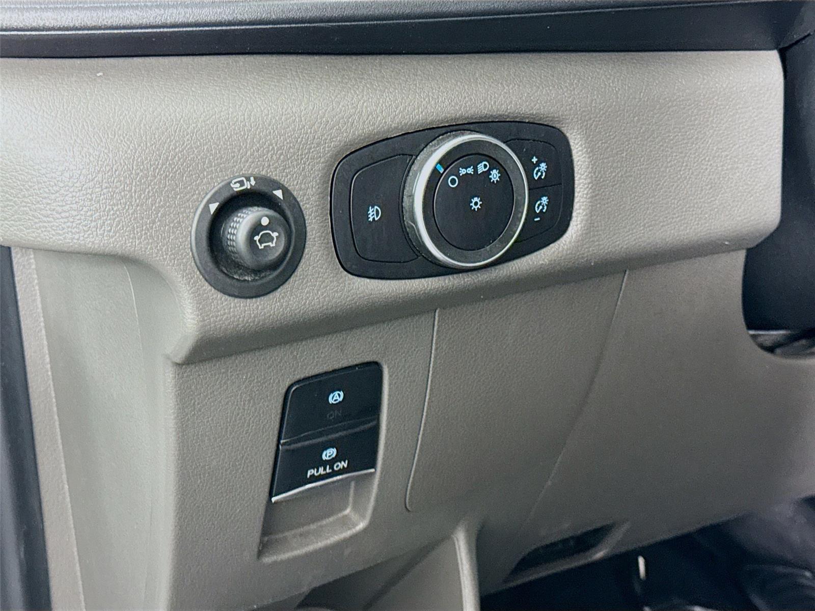 2024 Ford Transit Passenger Van XLT - Photo 8