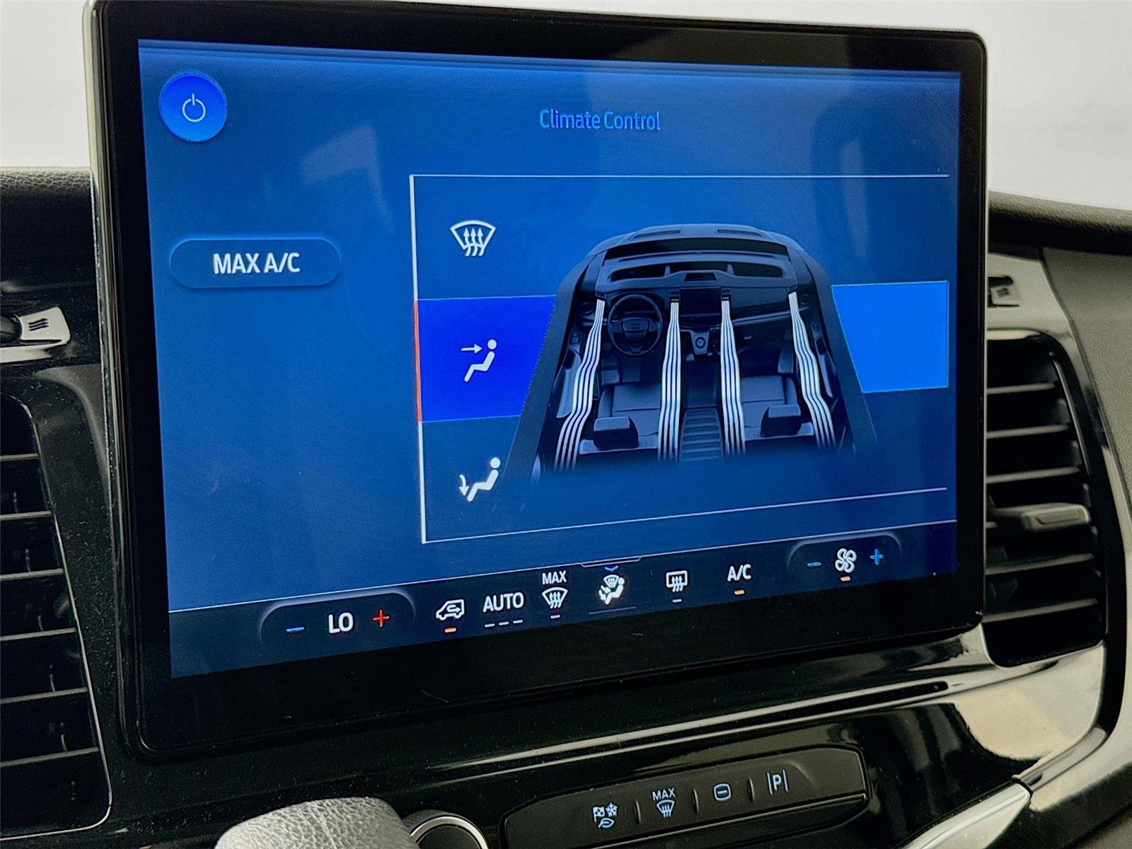 2024 Ford Transit Passenger Van XLT - Photo 13