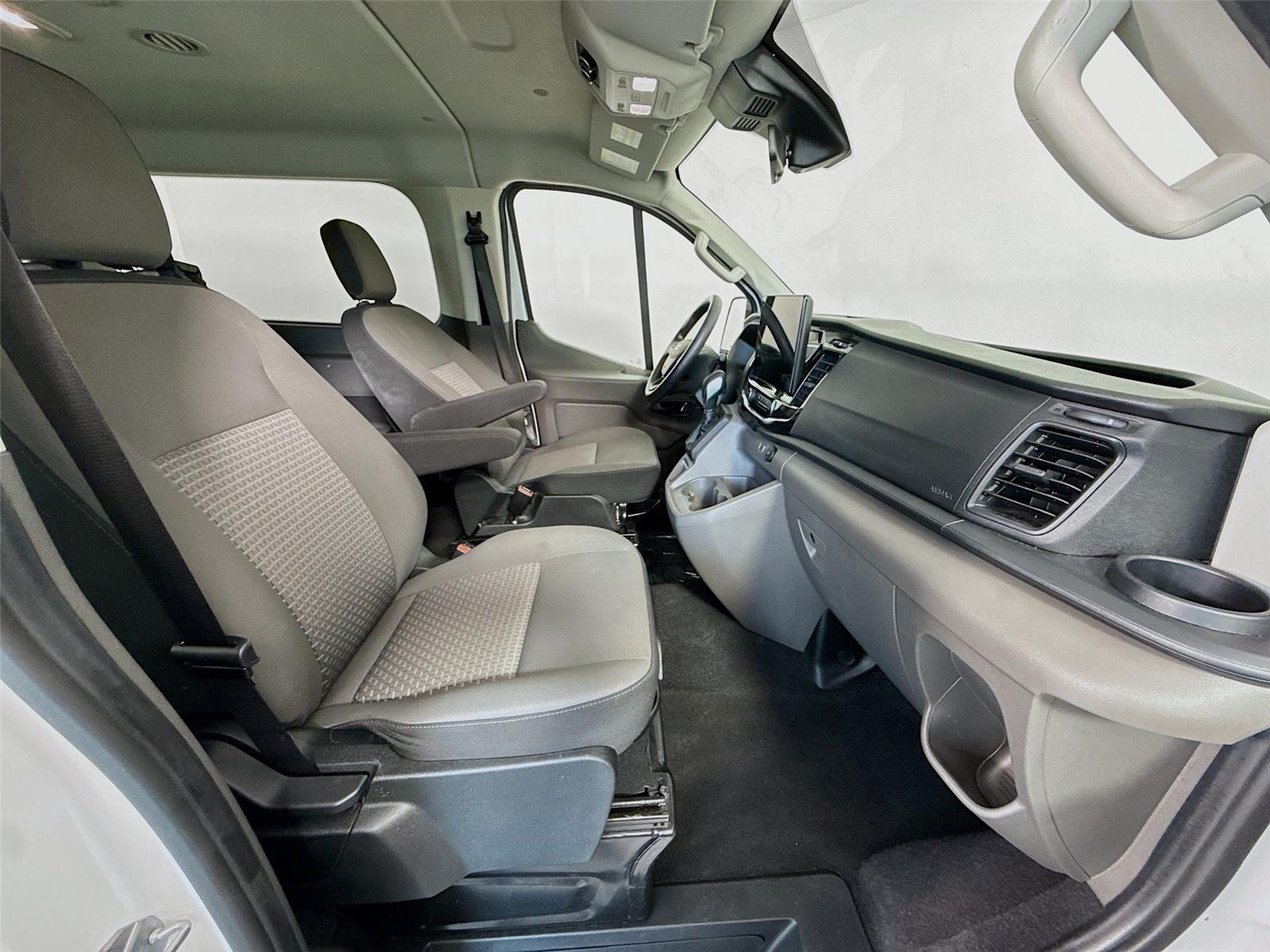 2024 Ford Transit Passenger Van XLT - Photo 19
