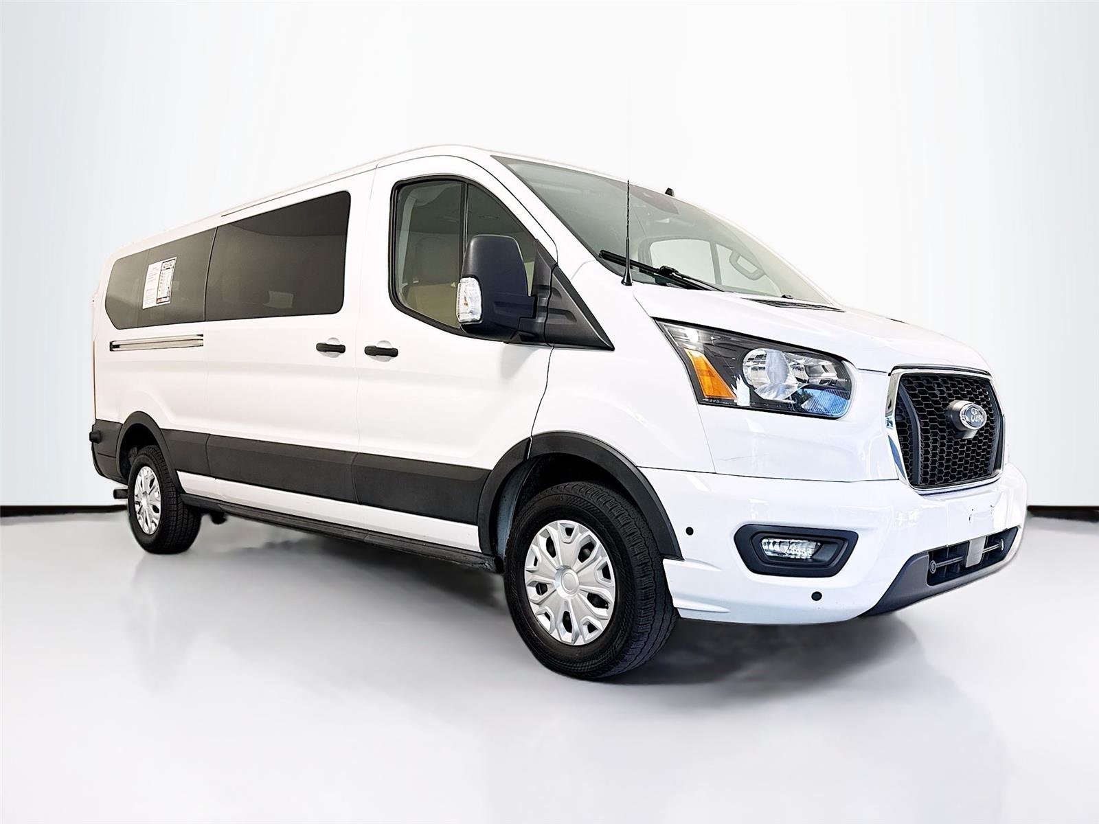 2024 Ford Transit Passenger Van XLT - Photo 31