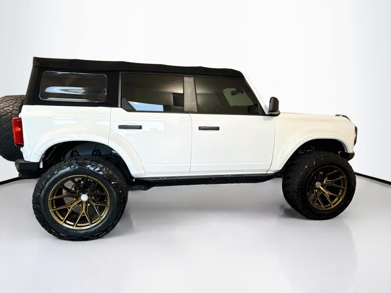 2021 Ford Bronco 4-Door Black Diamond - Photo 6