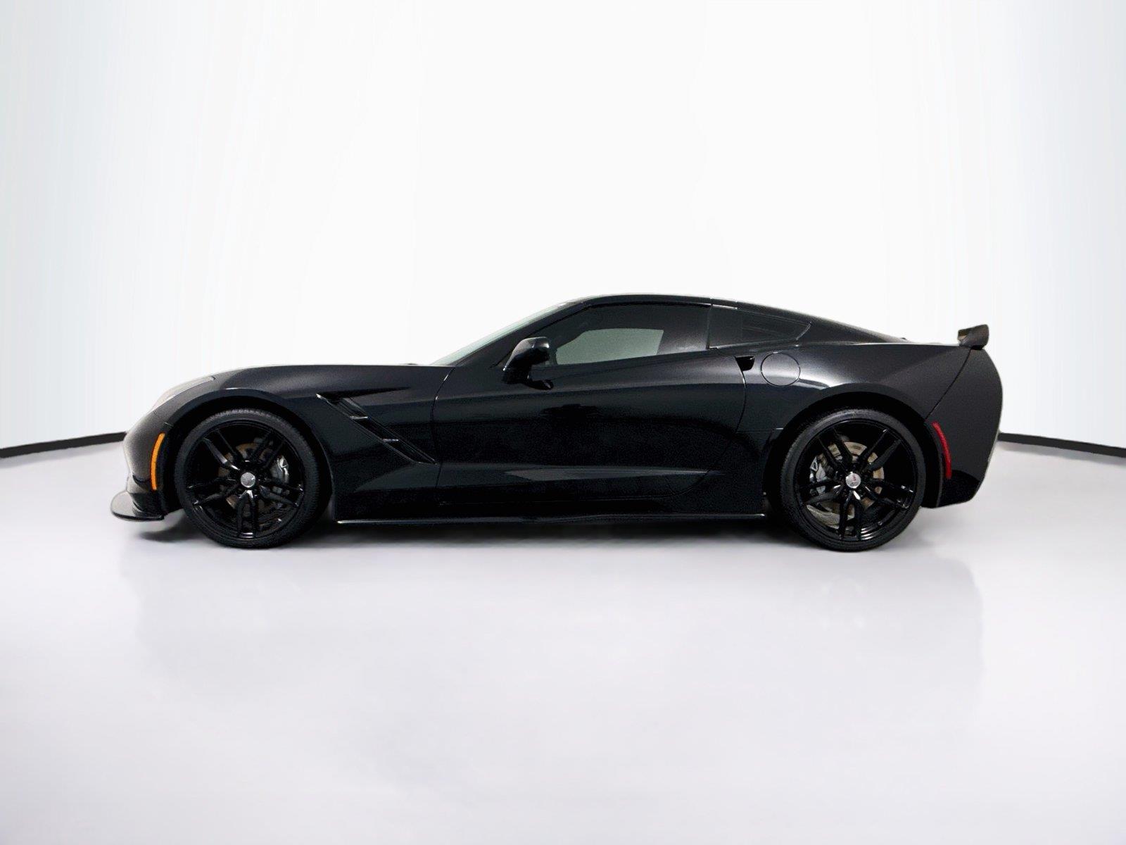 2019 Chevrolet Corvette 1LT - Photo 2