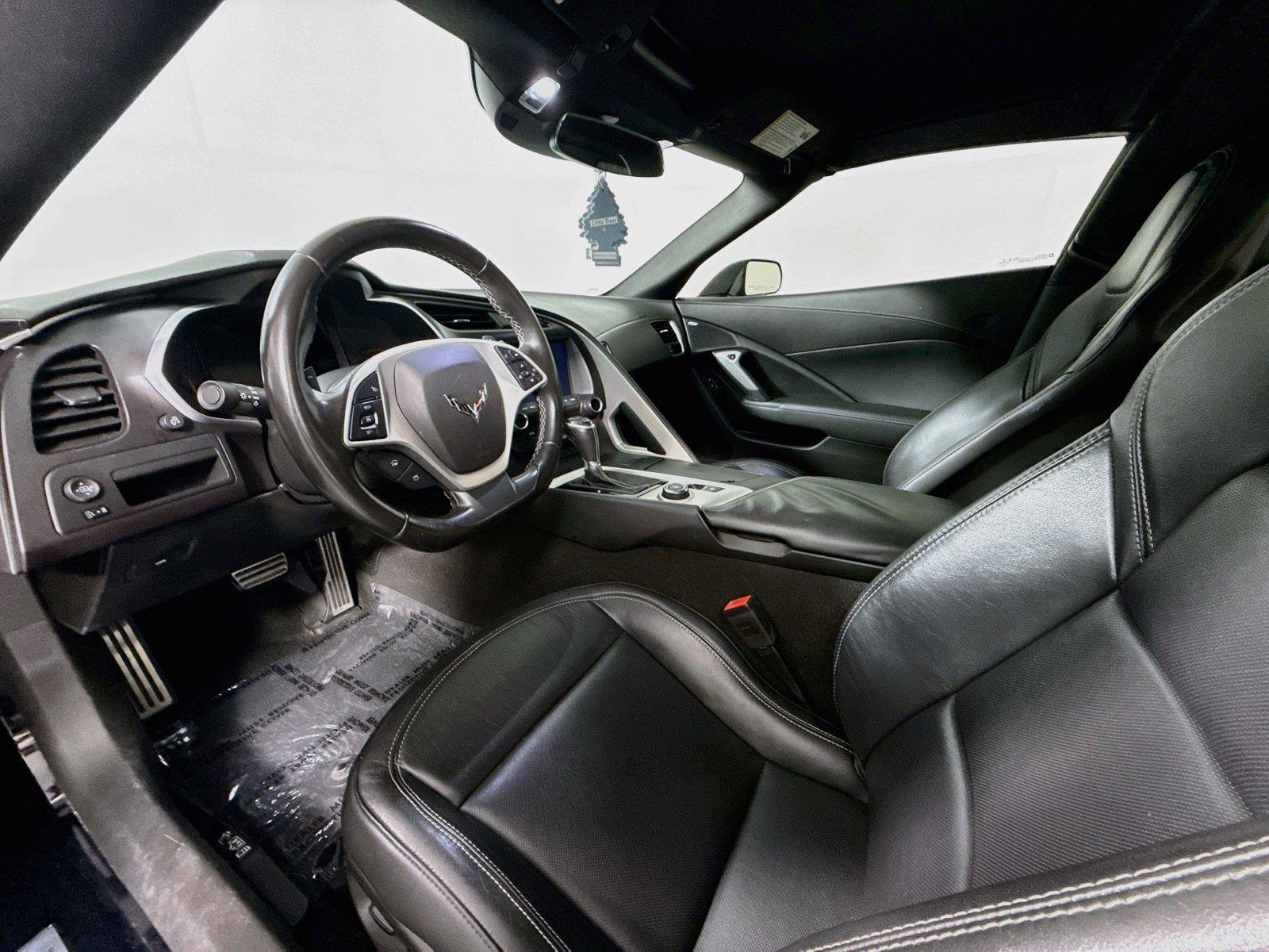 2019 Chevrolet Corvette 1LT - Photo 9