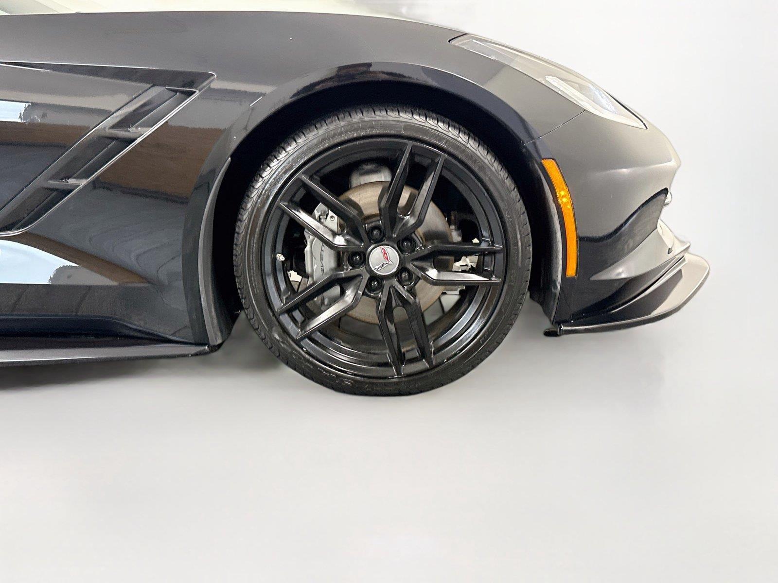 2019 Chevrolet Corvette 1LT - Photo 14