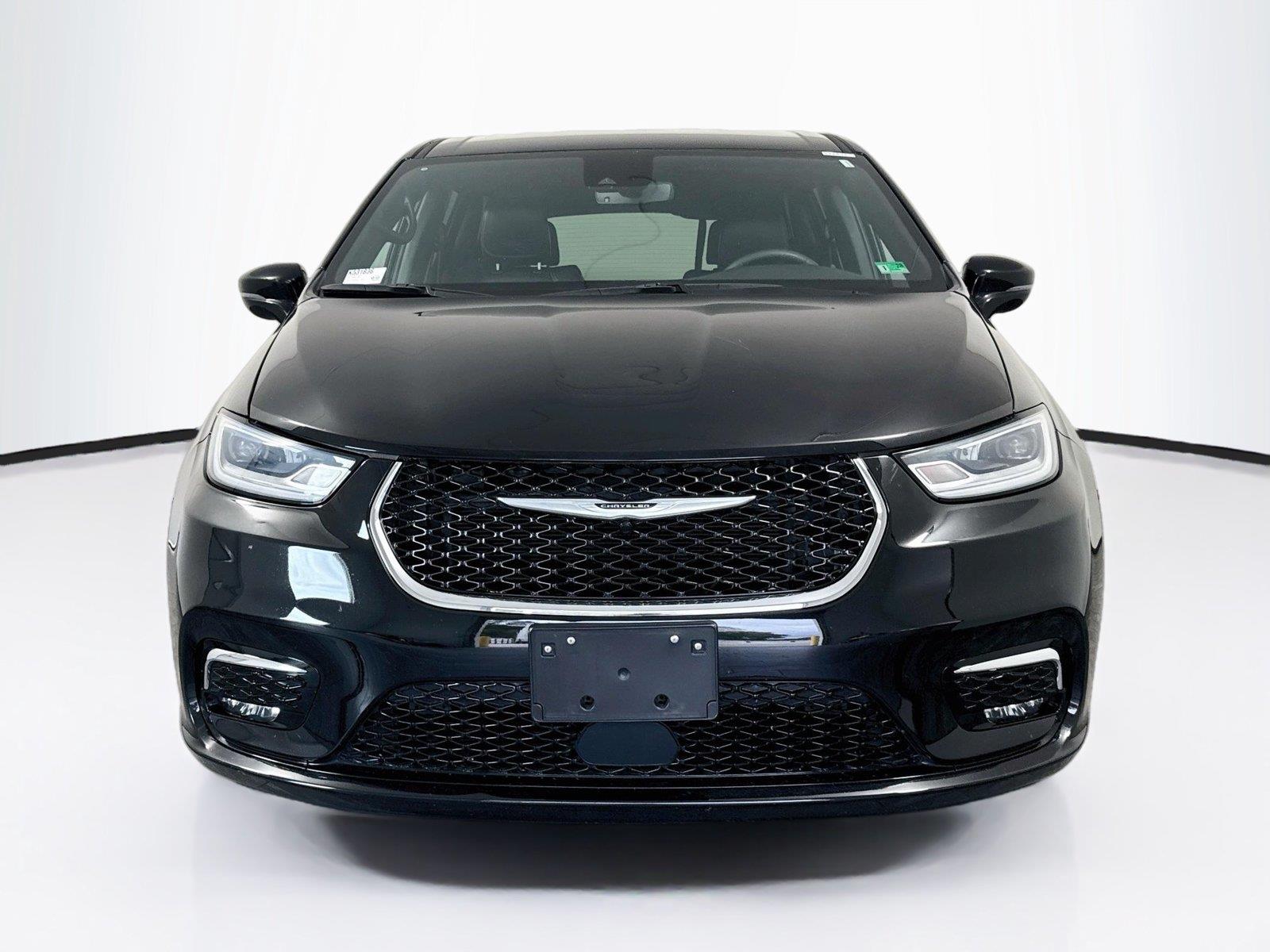 2025 Chrysler Pacifica Select - Photo 8