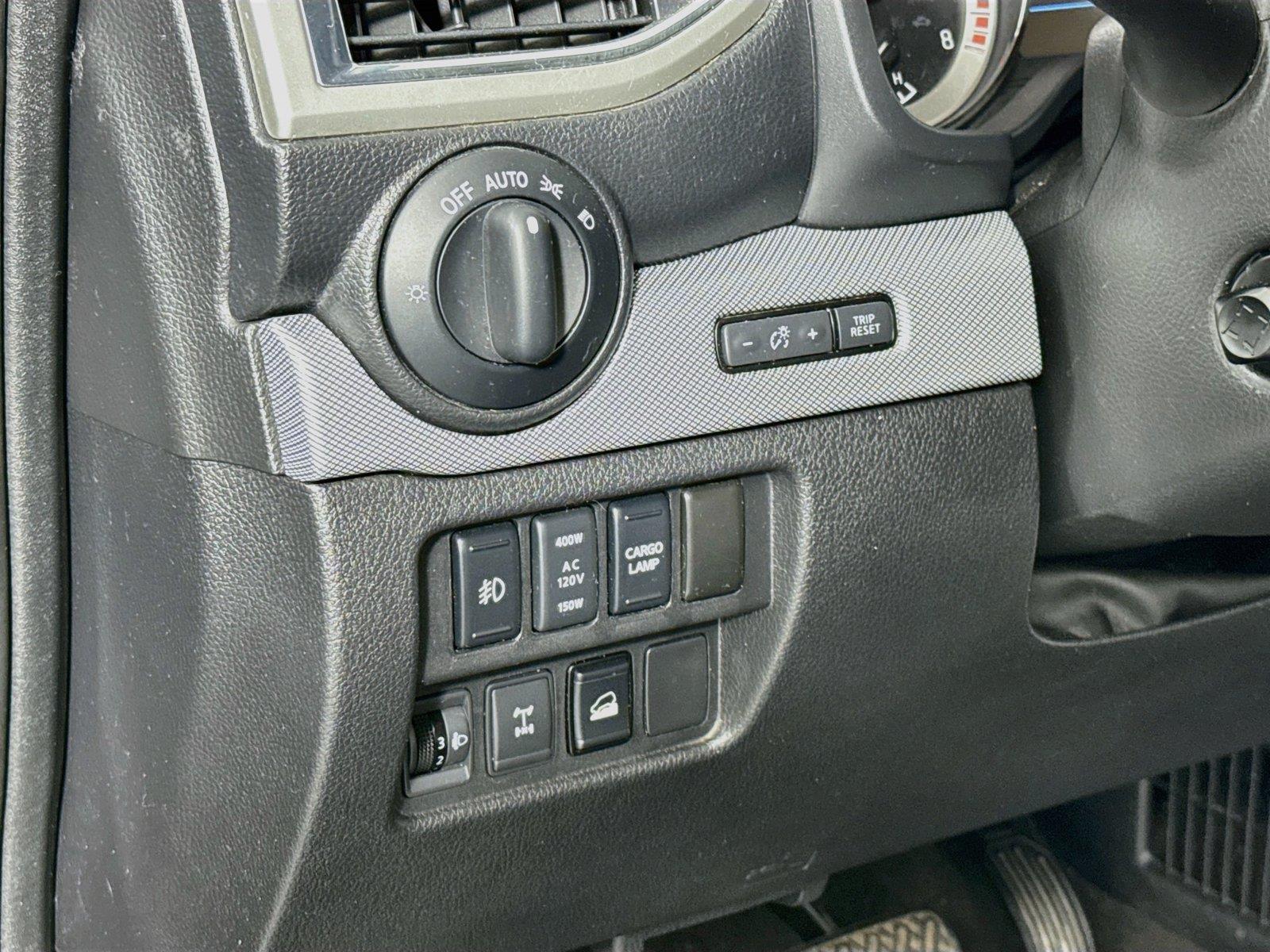 2019 Nissan Titan PRO-4X - Photo 14