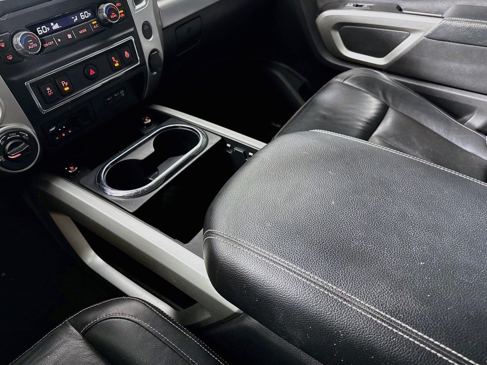 2019 Nissan Titan PRO-4X - Photo 15