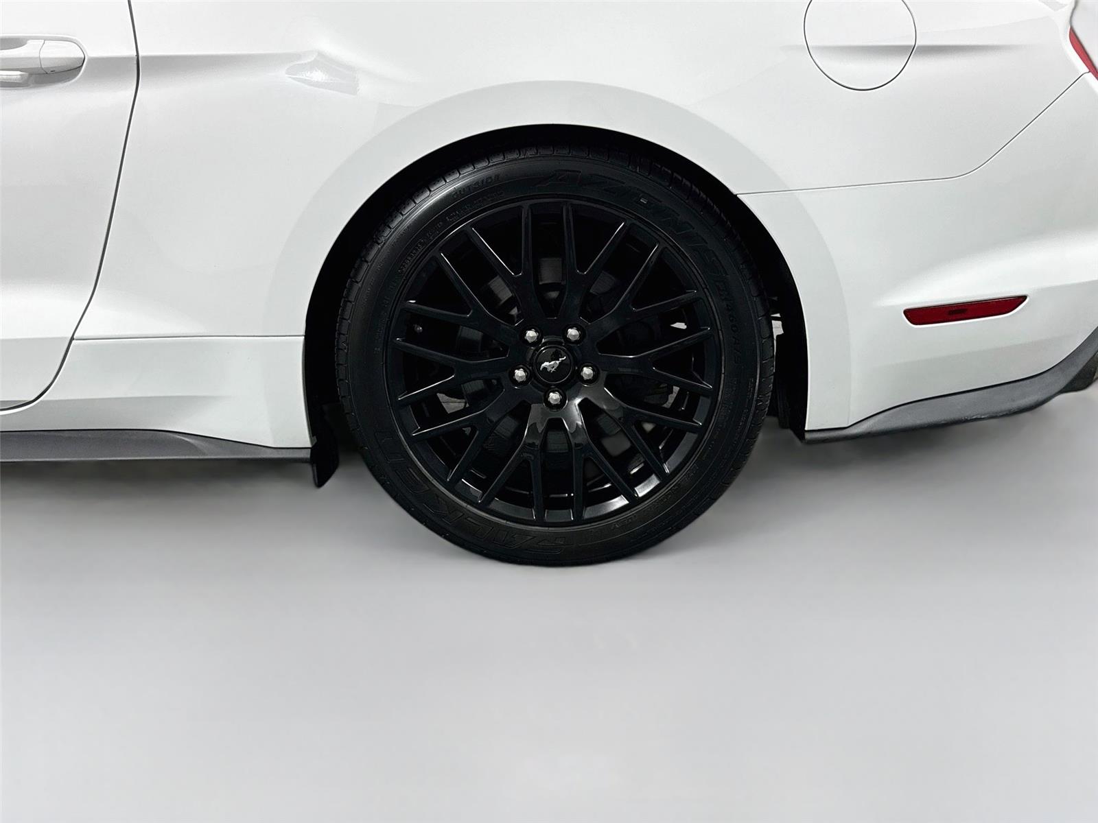 2020 Ford Mustang GT Premium - Photo 29