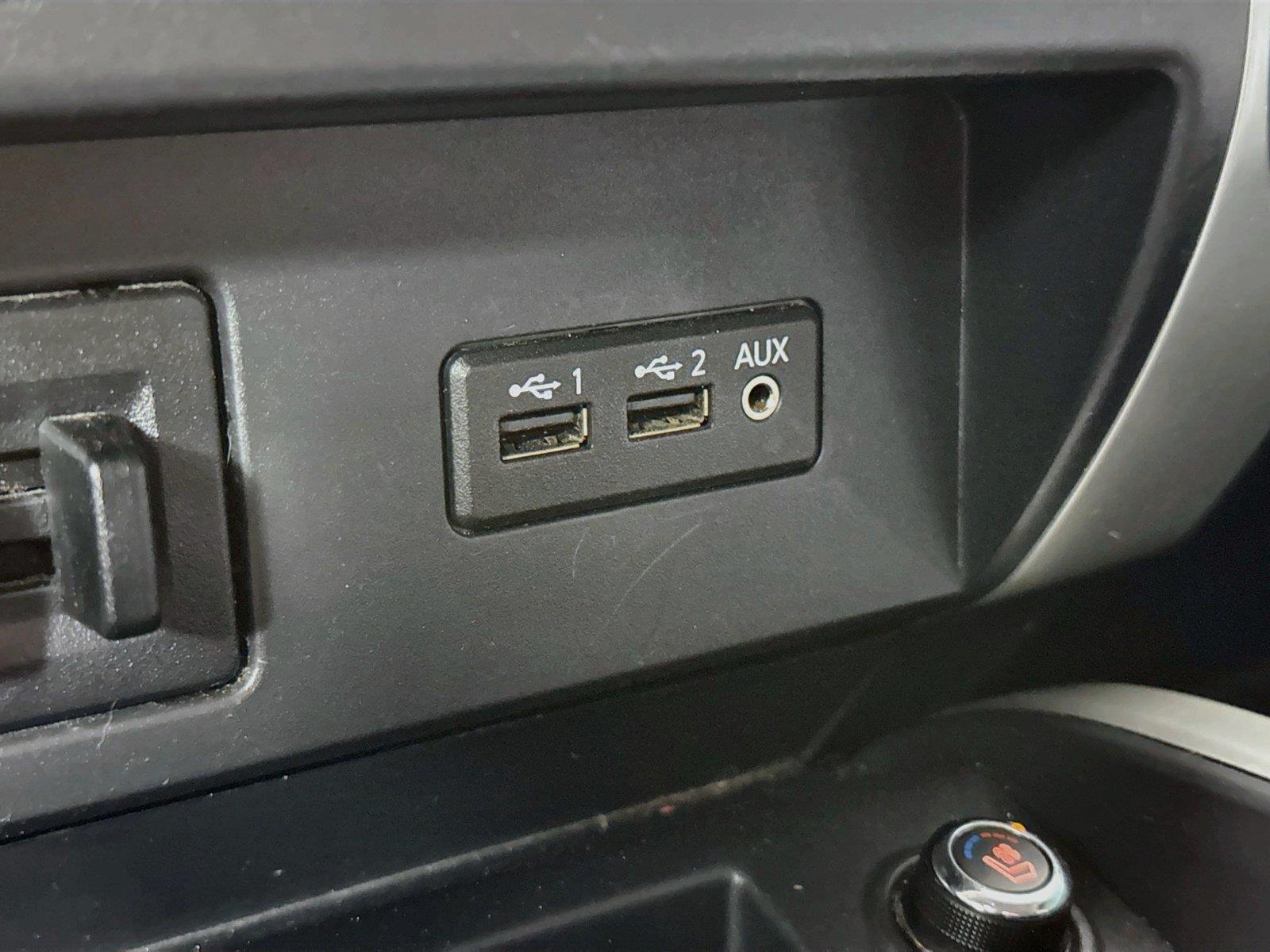 2019 Nissan Titan PRO-4X - Photo 23