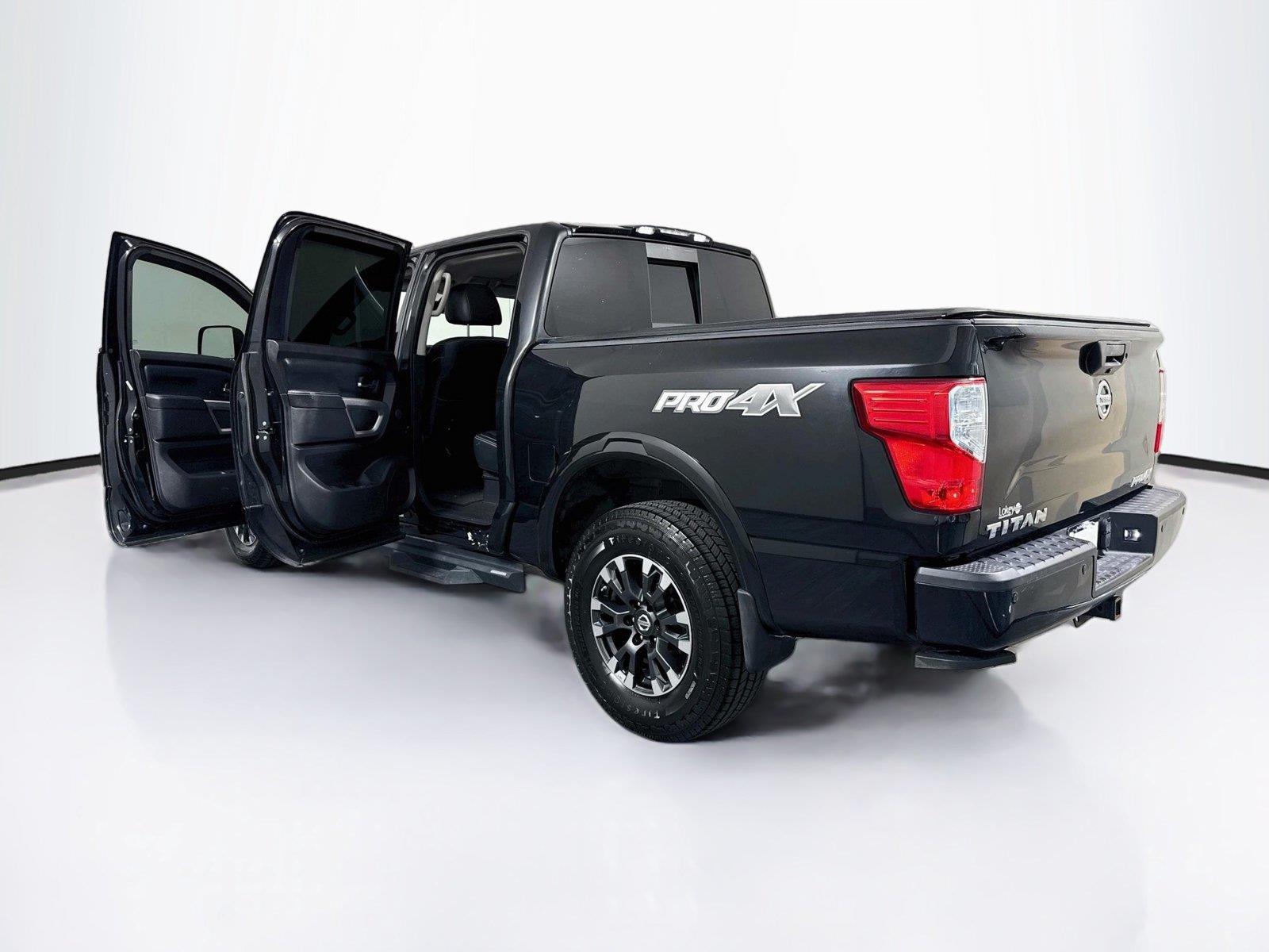 2019 Nissan Titan PRO-4X - Photo 36