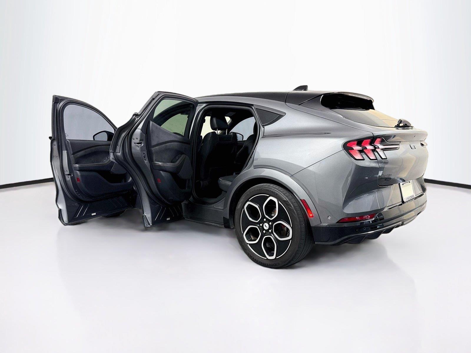 2023 Ford Mustang Mach-E GT AWD - Photo 20