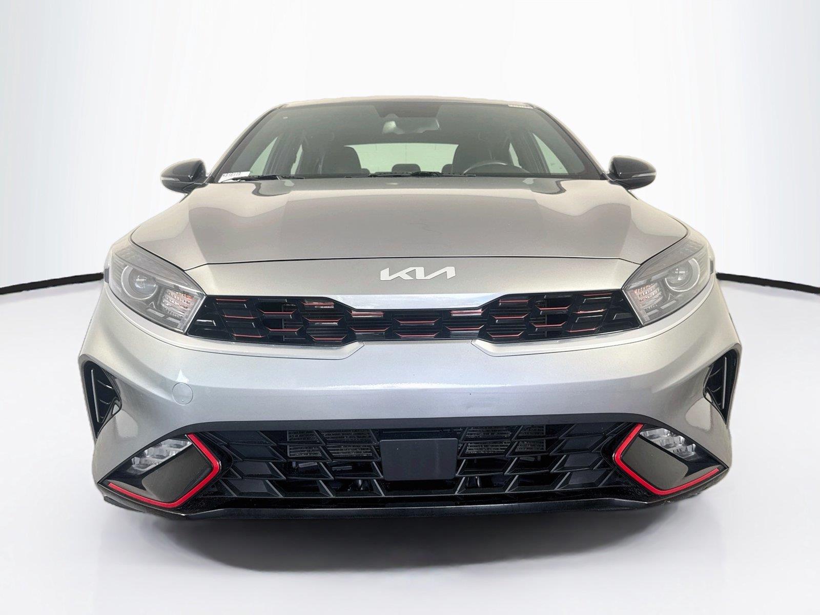 2024 Kia Forte GT-Line - Photo 8
