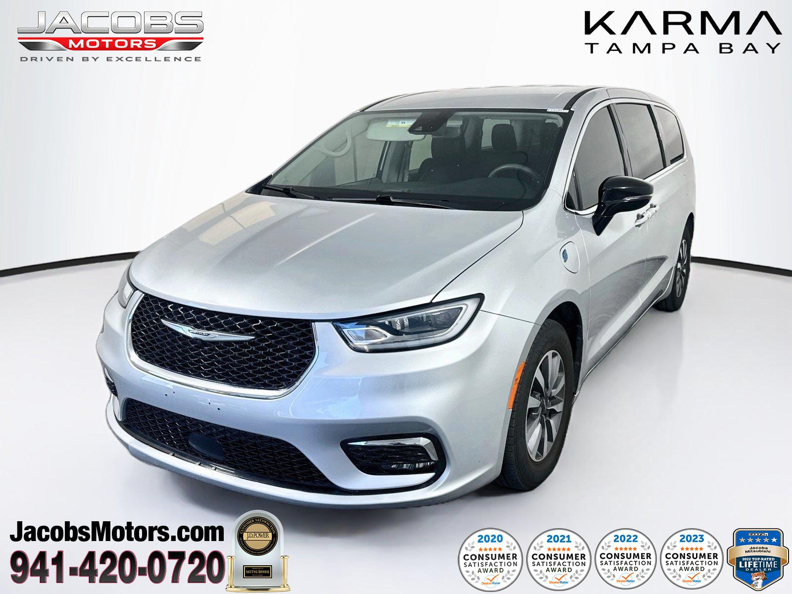 Silver Mist Clearcoat 2024 Chrysler Pacifica Hybrid Minivan Front-Wheel Drive Automatic
